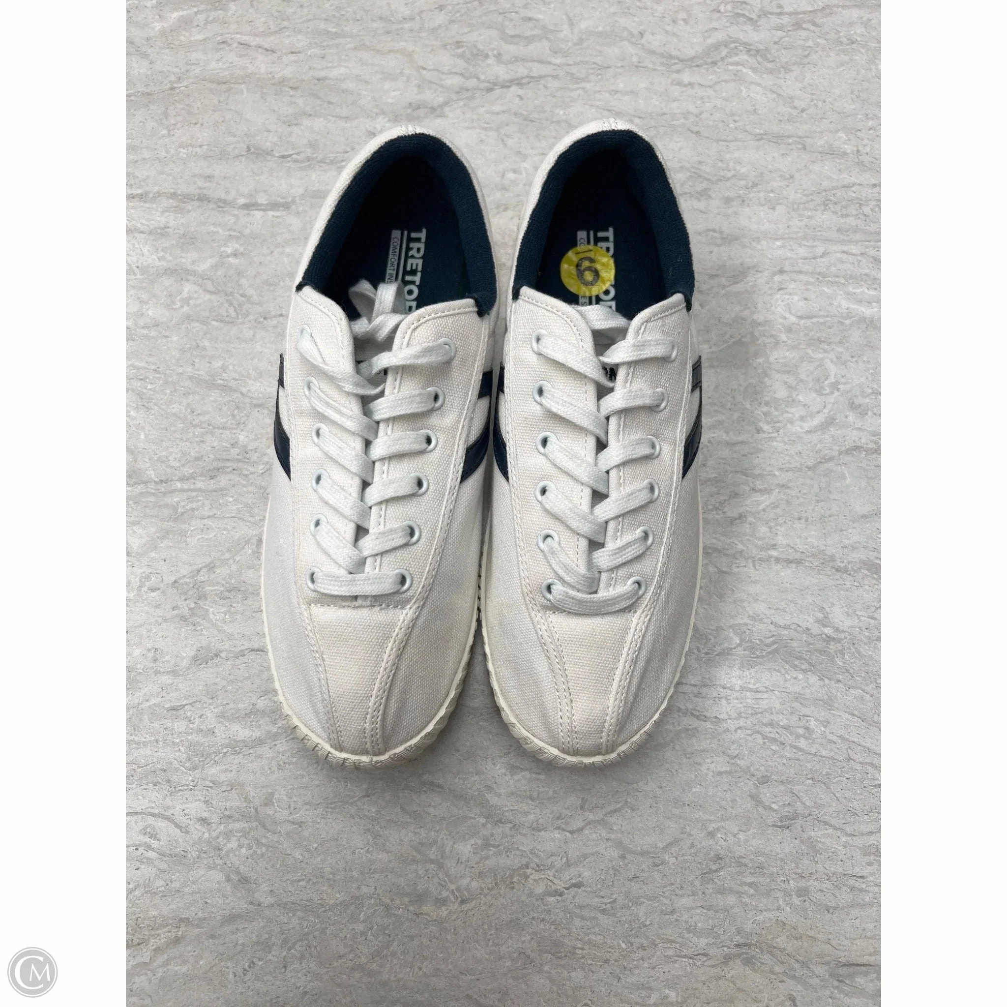 Comfortable Running Grip Enhanced Outsole Shoes Sneakers By Clothes Mentor In Blue & White, Size: 9