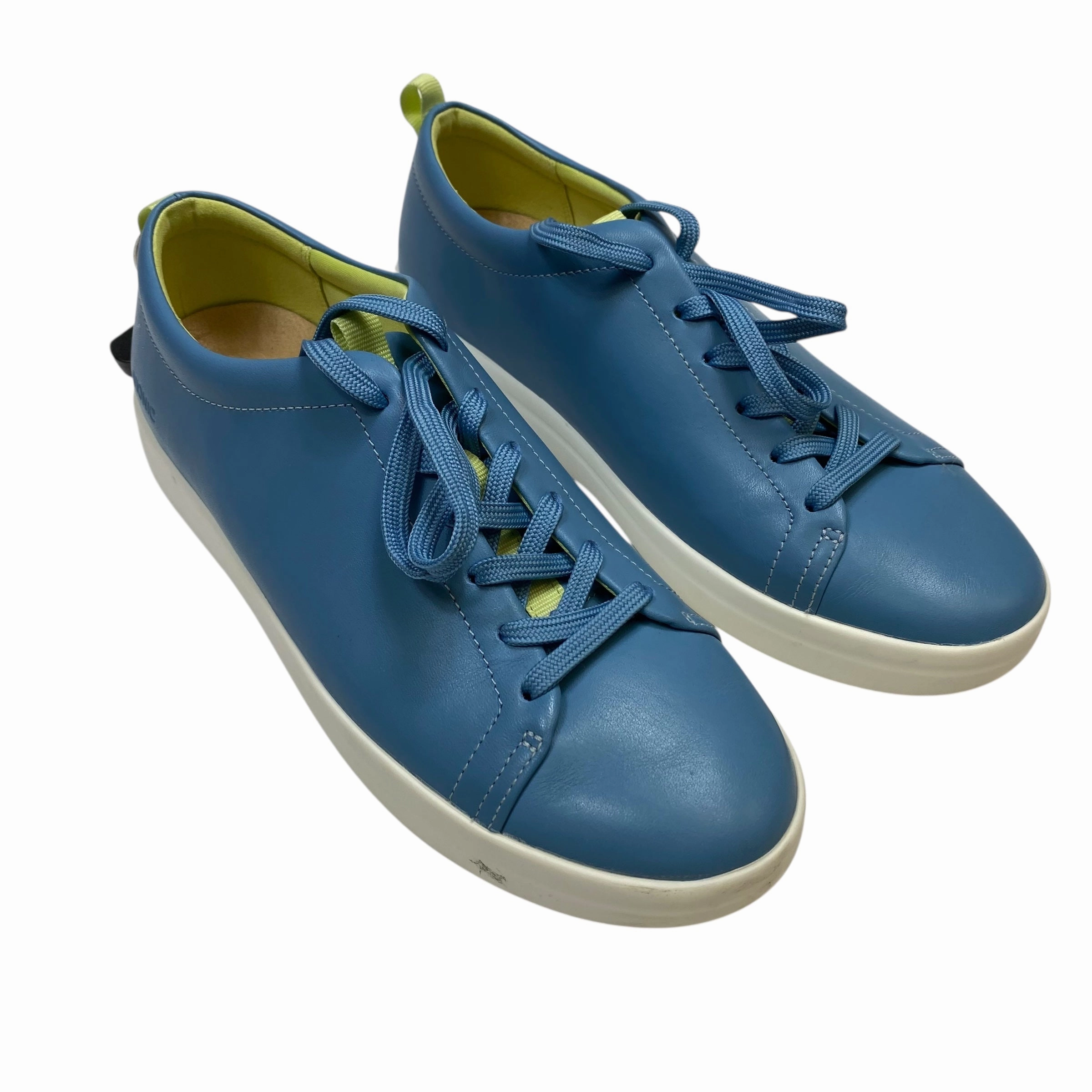 Bounce Back Foam Shoes Sneakers By Vionic In Blue, Size:7.5
