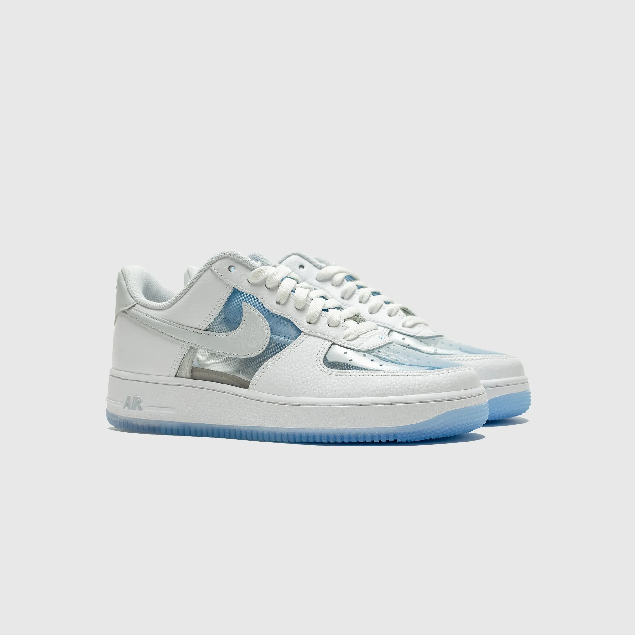 beginner runner's shoe pick AIR FORCE 1 RETRO "INVISIBLE WOMAN 2.0"