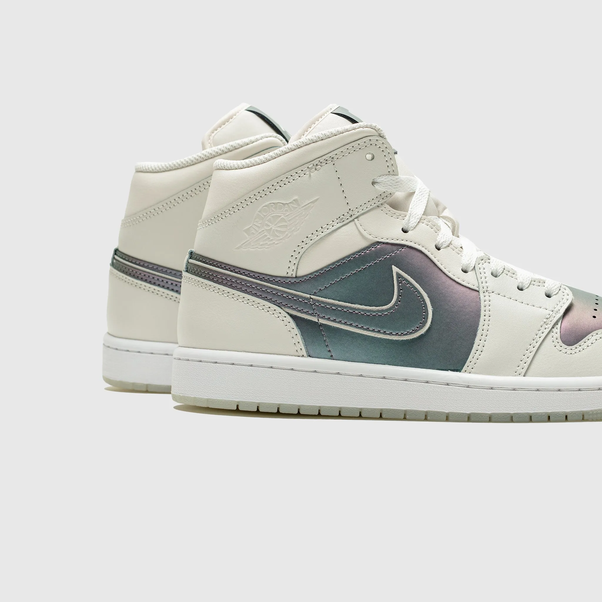 AIR JORDAN 1 MID SE "PHANTOM" running hats