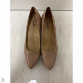 Trendy Shoes Heels Block By Clothes Mentor In Tan, Size: 6