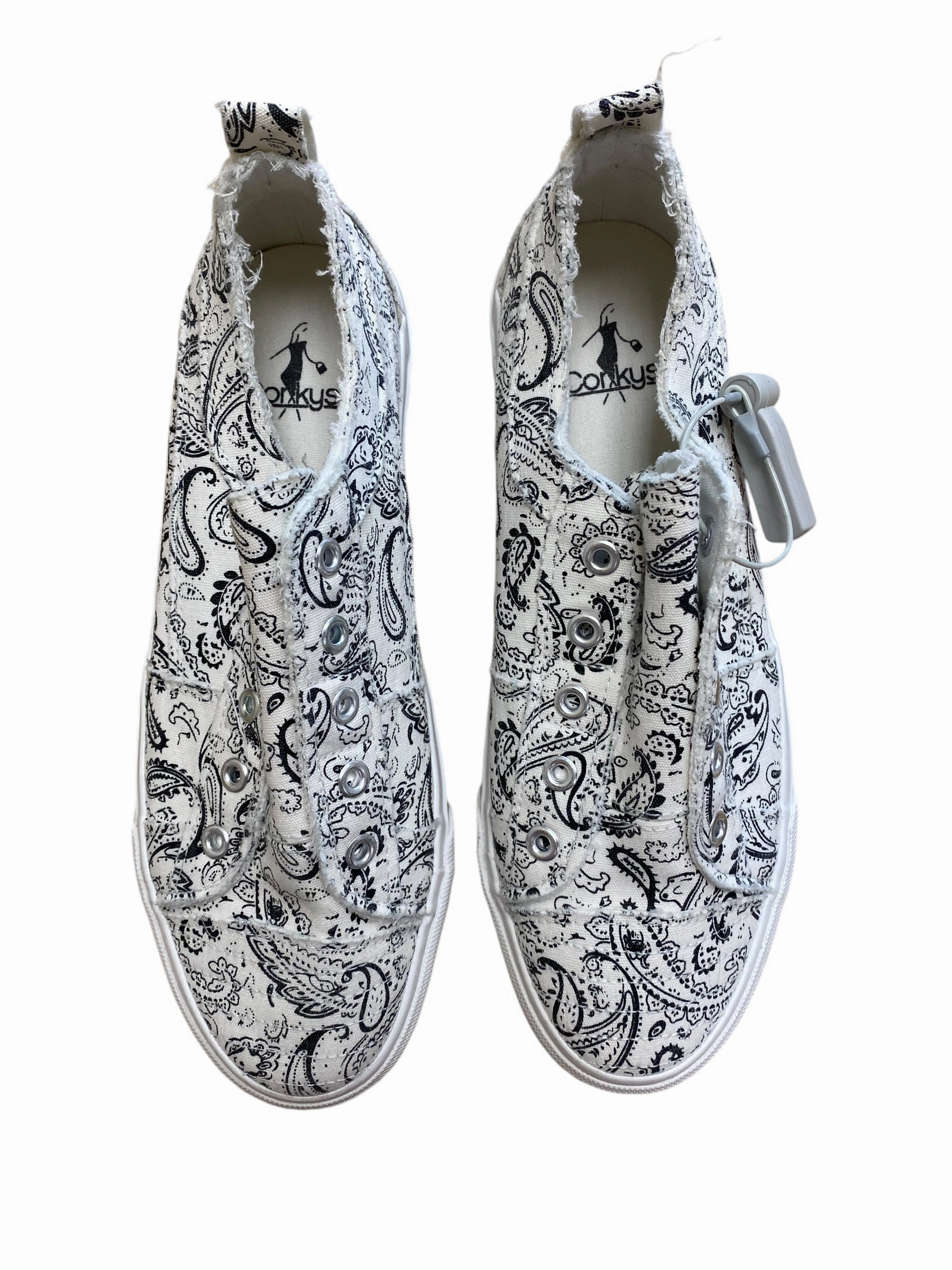 Agility Training Shoes Sneakers By Corkys In White, Size: 9