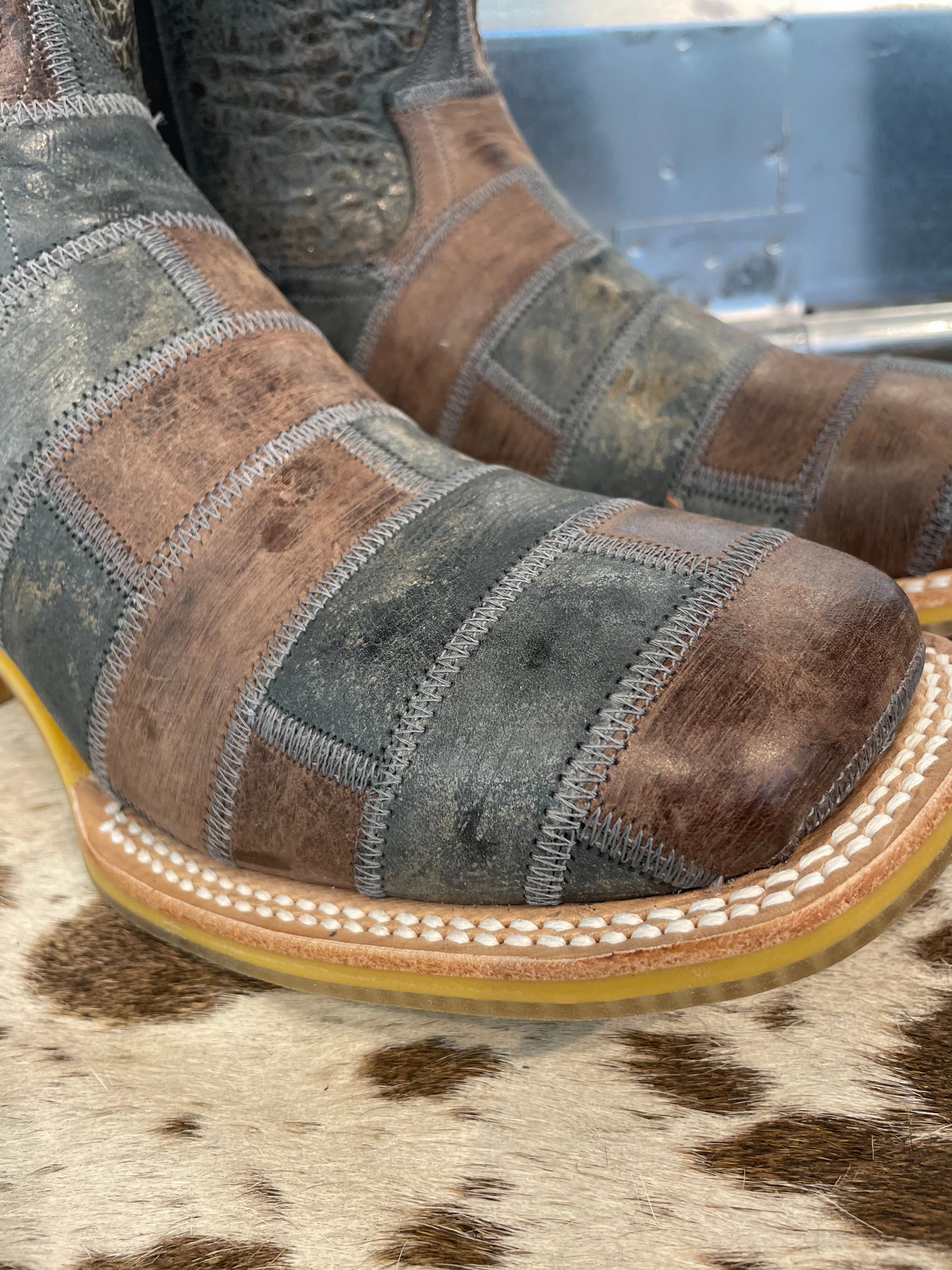 Elevated Comfort Military Style Tin Haul Bricks & Stones