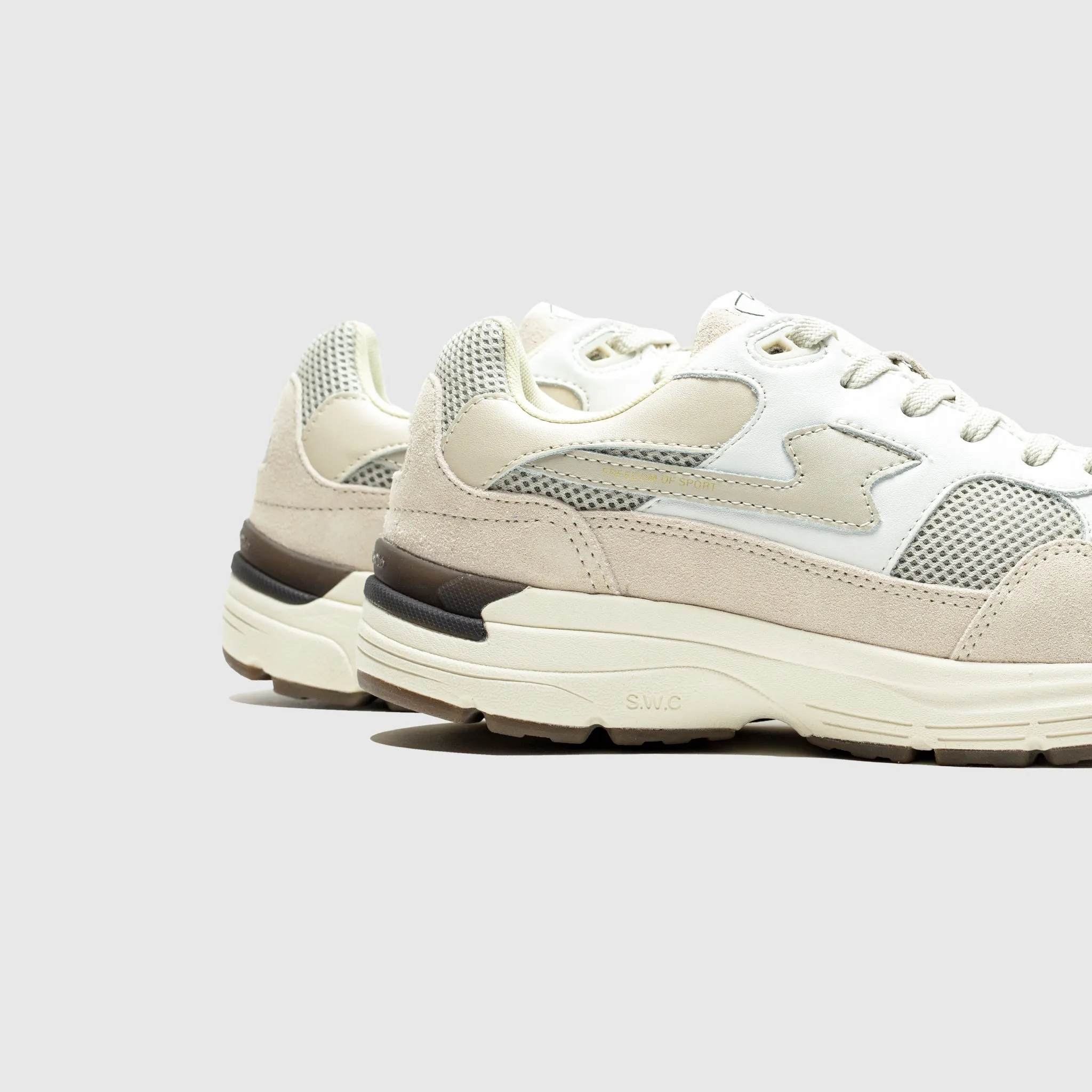 running in an obstacle course race Moisture   Wicking Fabric AMIEL S-STRIKE