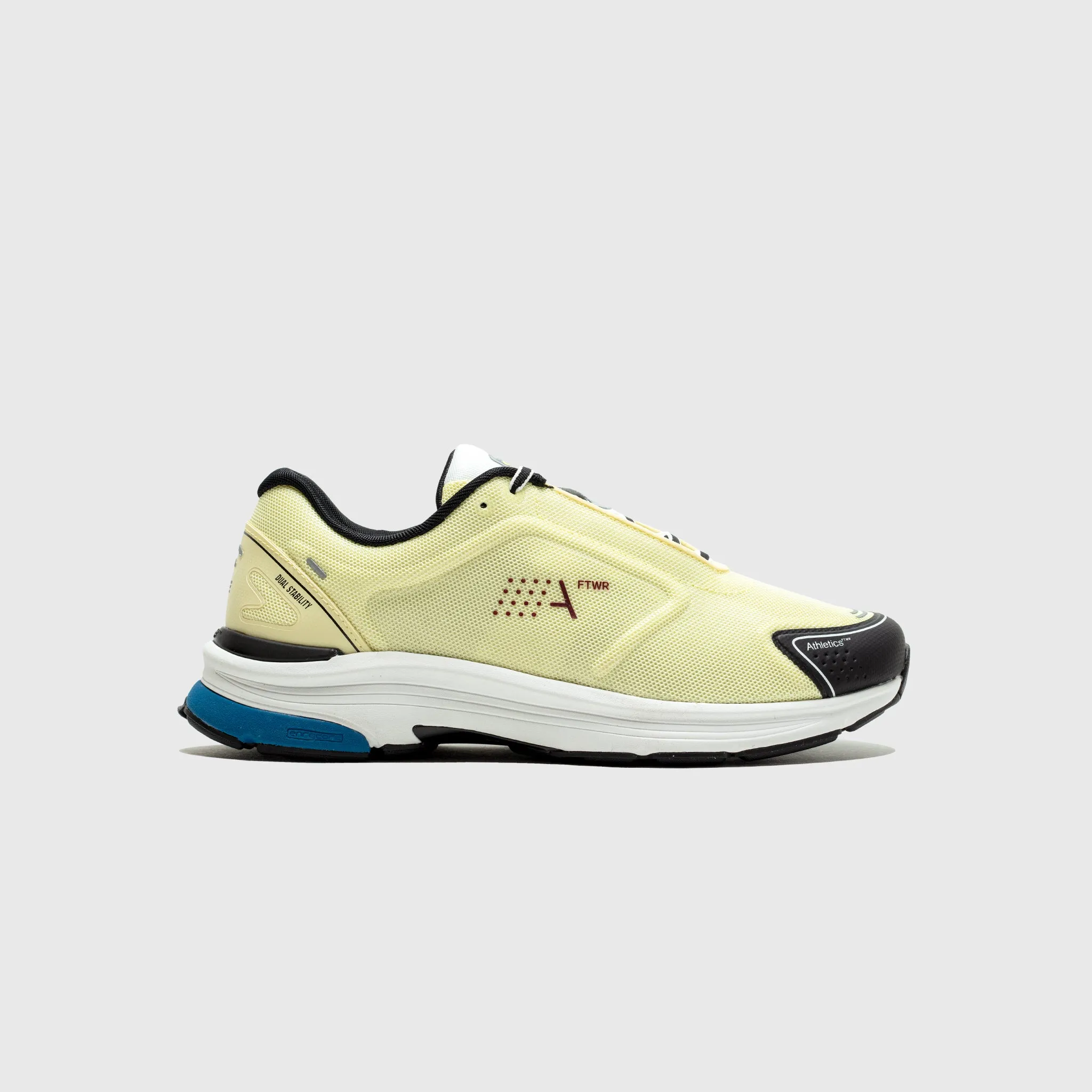 award - ceremony running gear Casual Footwear ONE REMASTERED