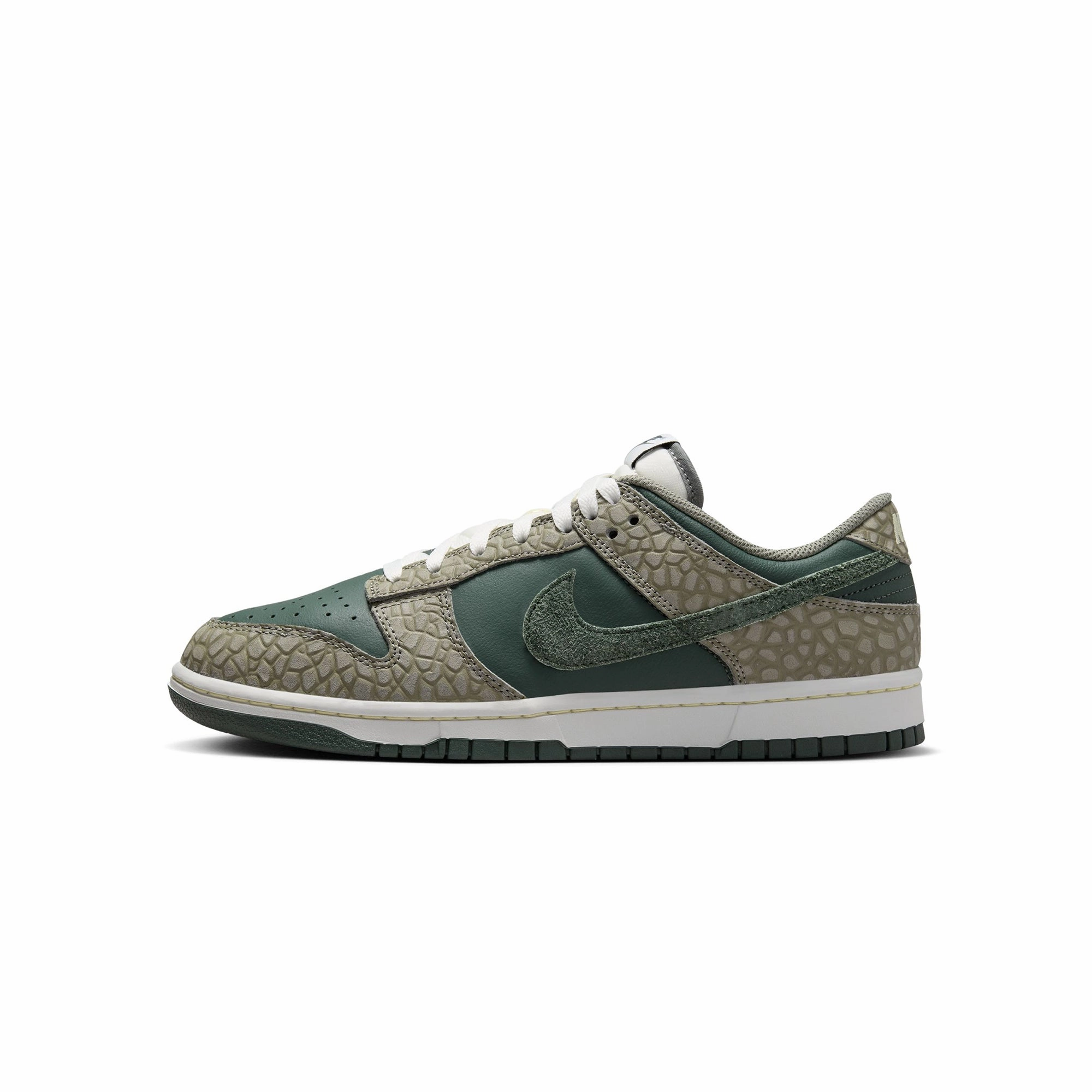 Nike Mens Dunk Low Retro Premium Shoes advanced runners' shoes