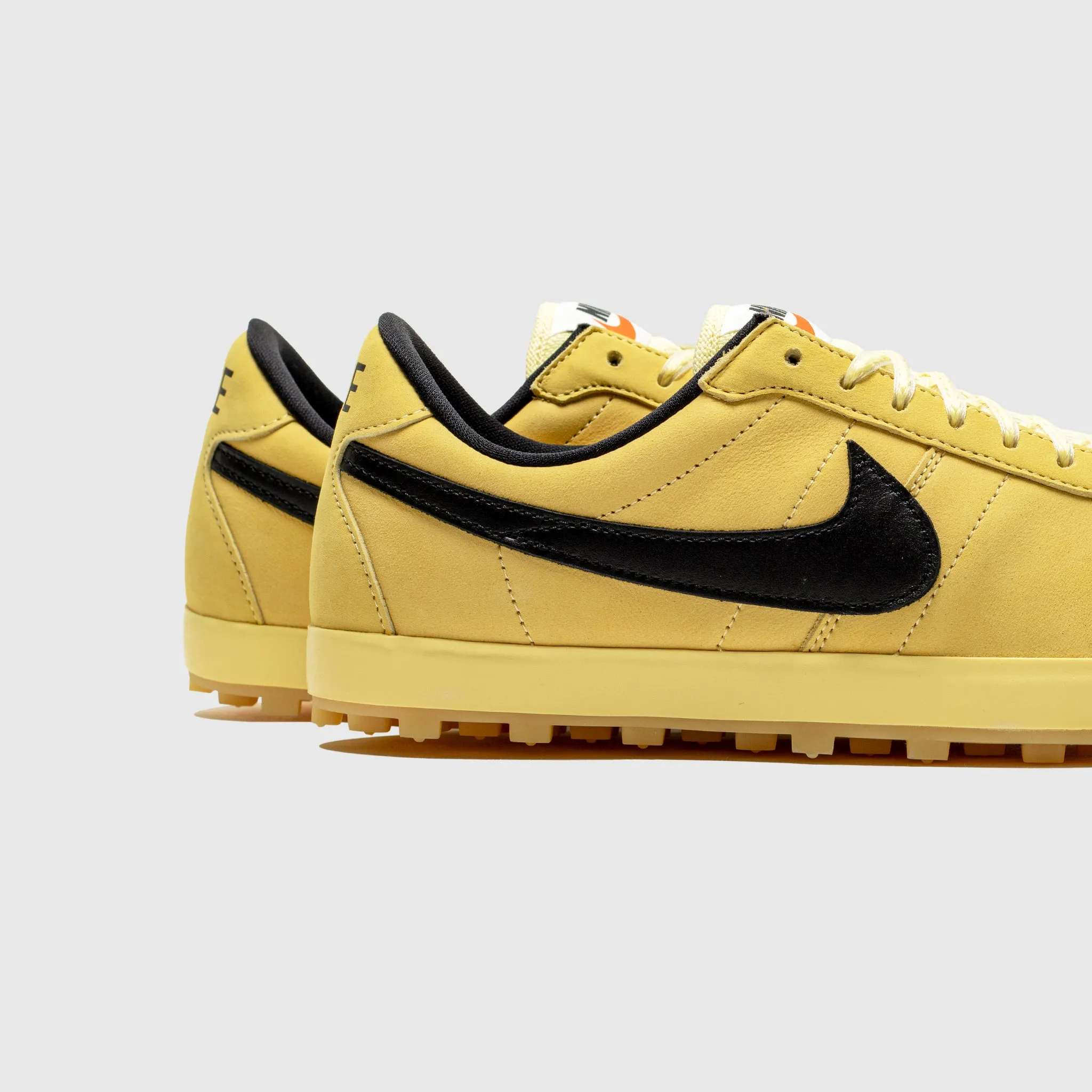 ASTROGRABBER "SOFT YELLOW" running for a way to stay confident Adaptive