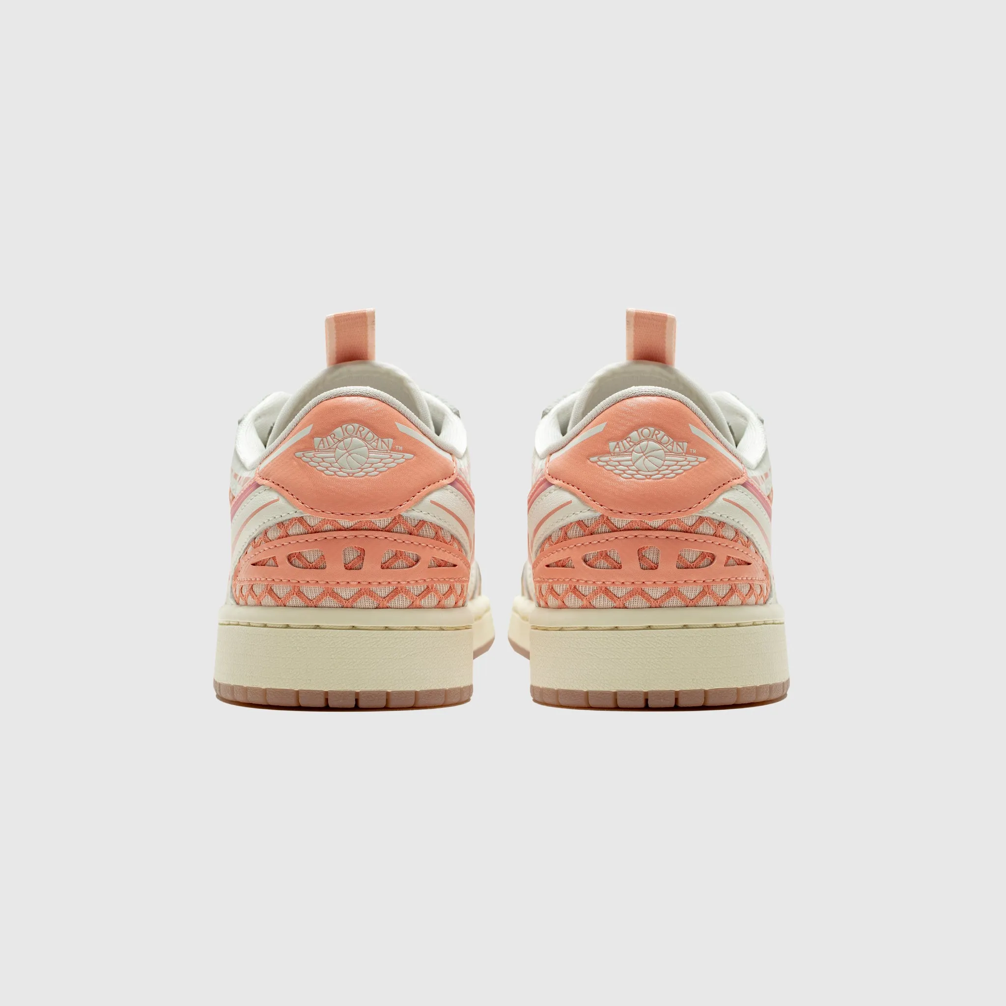 well - designed Heel support cup WMNS AIR JORDAN 1 LOW METHOD OF MAKE