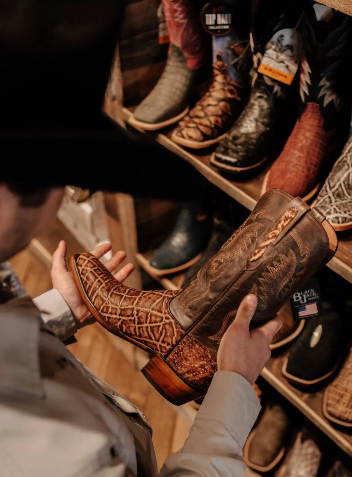 Black Jack Elephant Dirty Tobac Travel Light heel cup