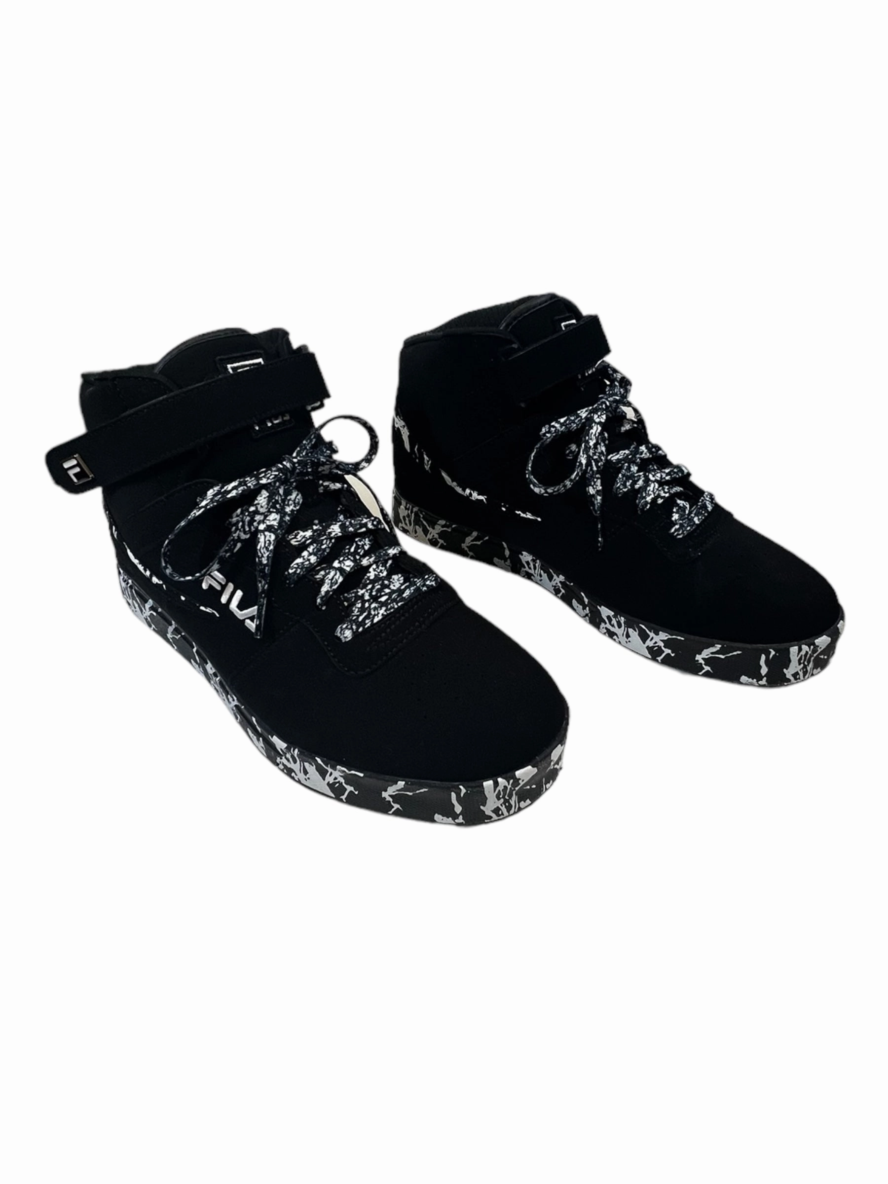 Black & White Shoes Sneakers Fila, Size 11 Comfort Adjust