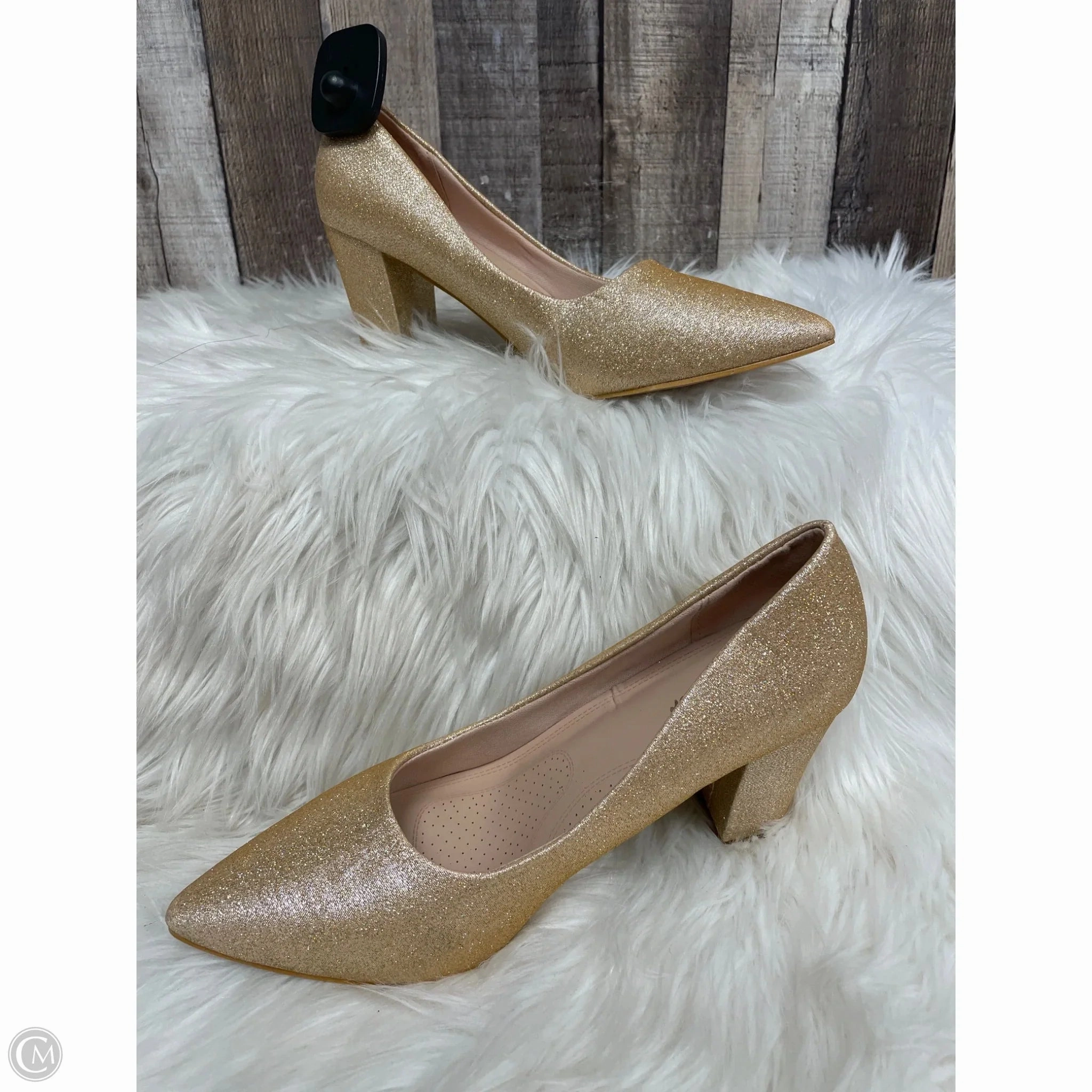 Shoes Heels Block By Forever In Gold, Size: 9 Performance