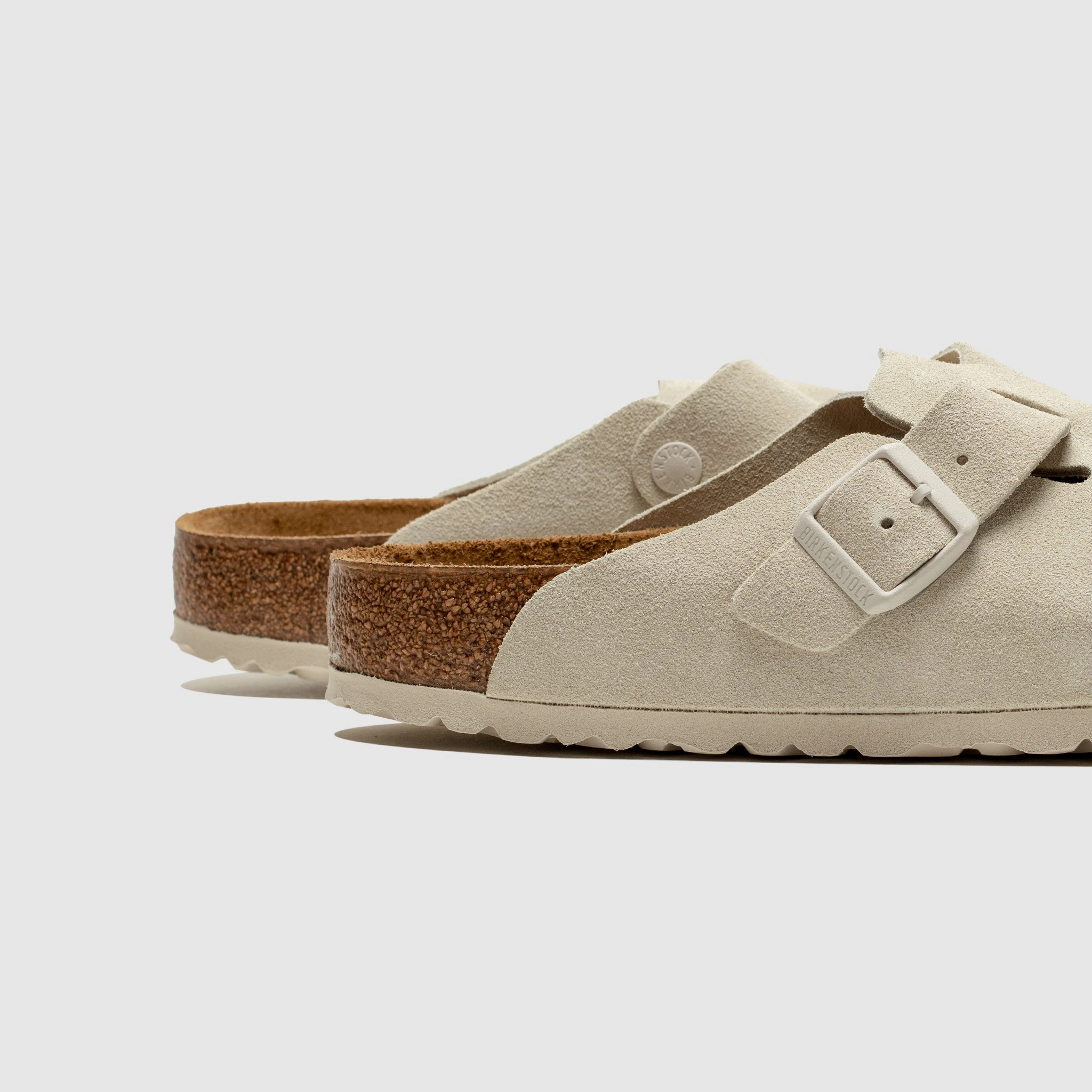 BOSTON "ANTIQUE WHITE" Enhanced Traction