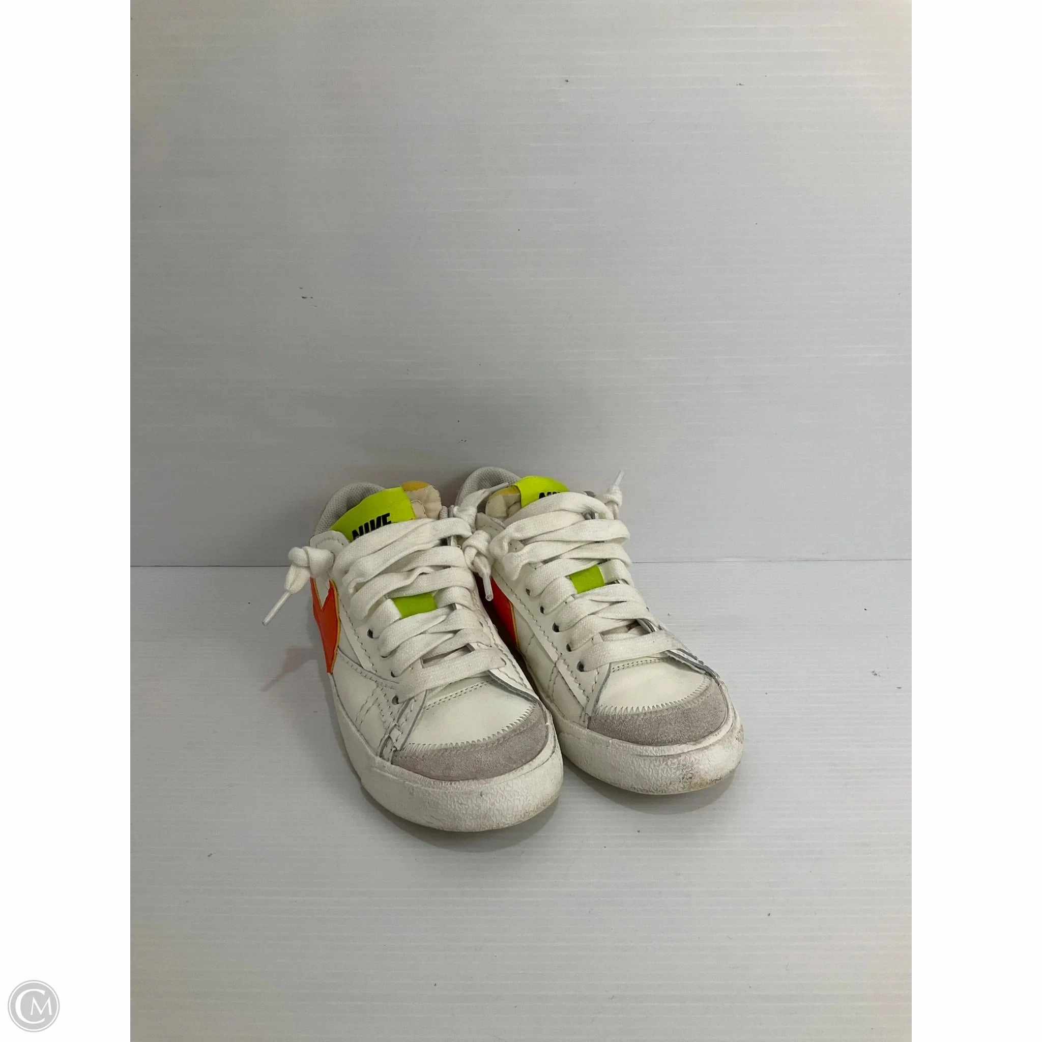 Shoes Sneakers By Nike In Orange, Size: 8 Ventilated Mesh