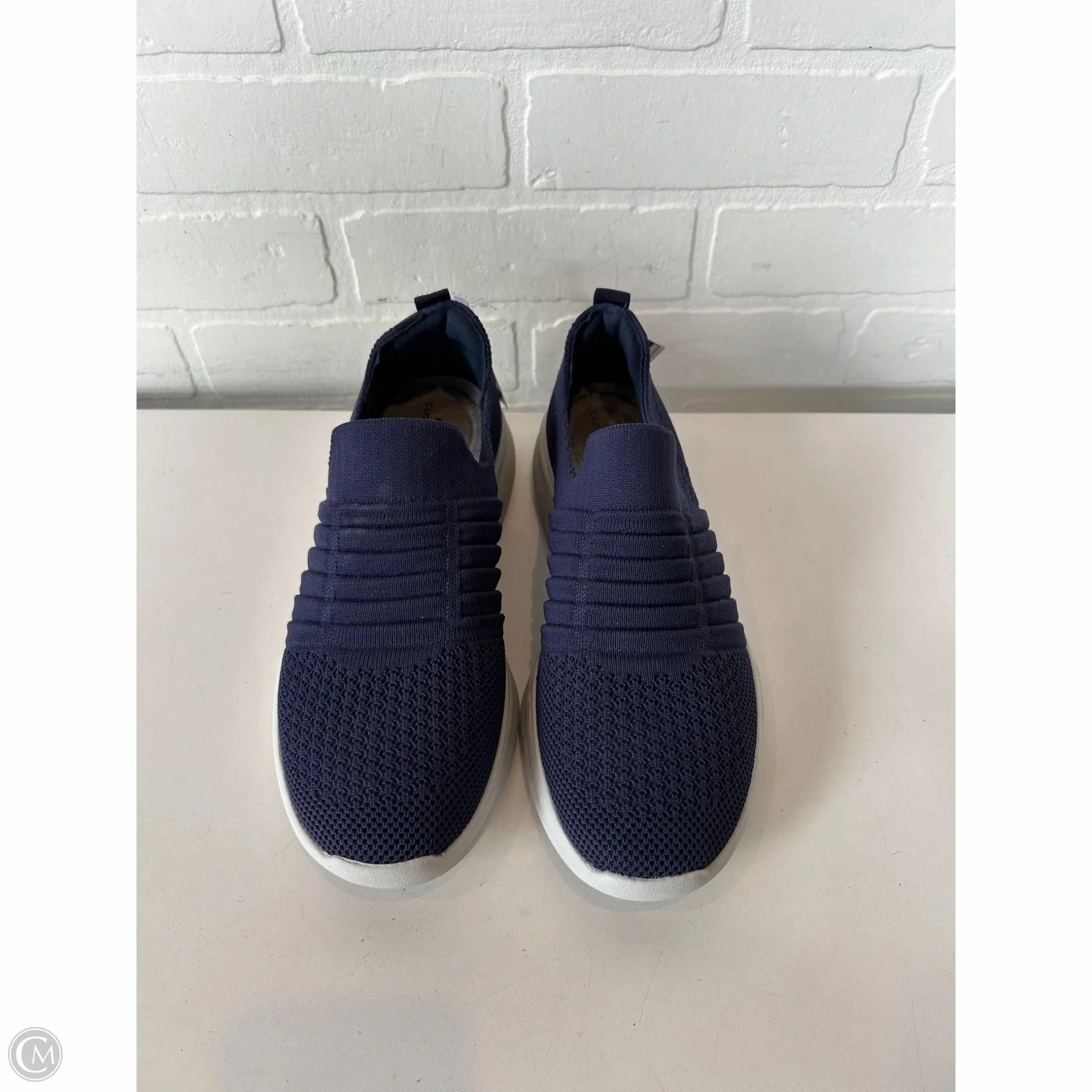 Shoes Sneakers By Clarks In Blue & White, Size: 9 Ventilated Footbed System Flexible