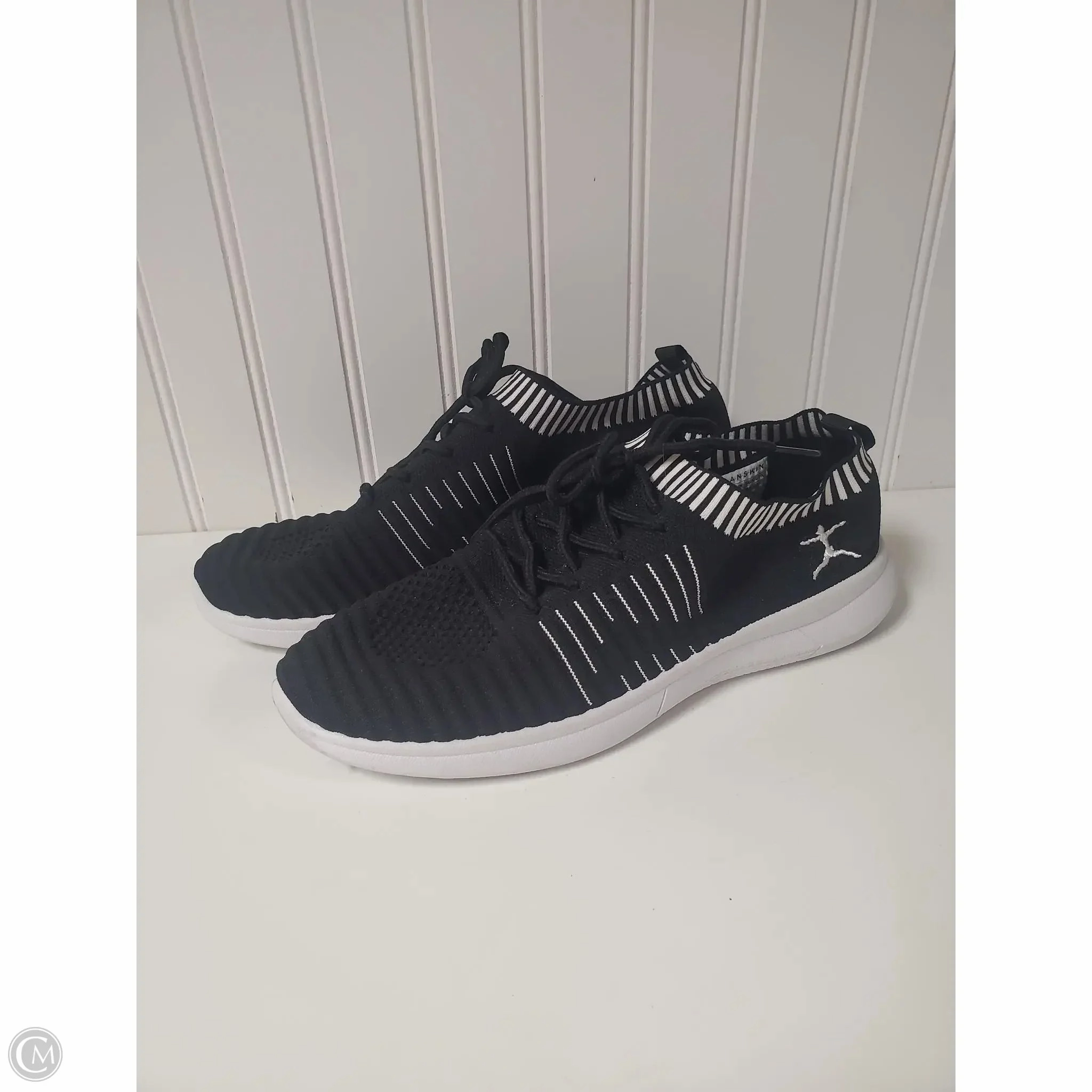 Shoes Sneakers By Danskin In Black & White, Size: 11 Shock   Absorbing Long Wear