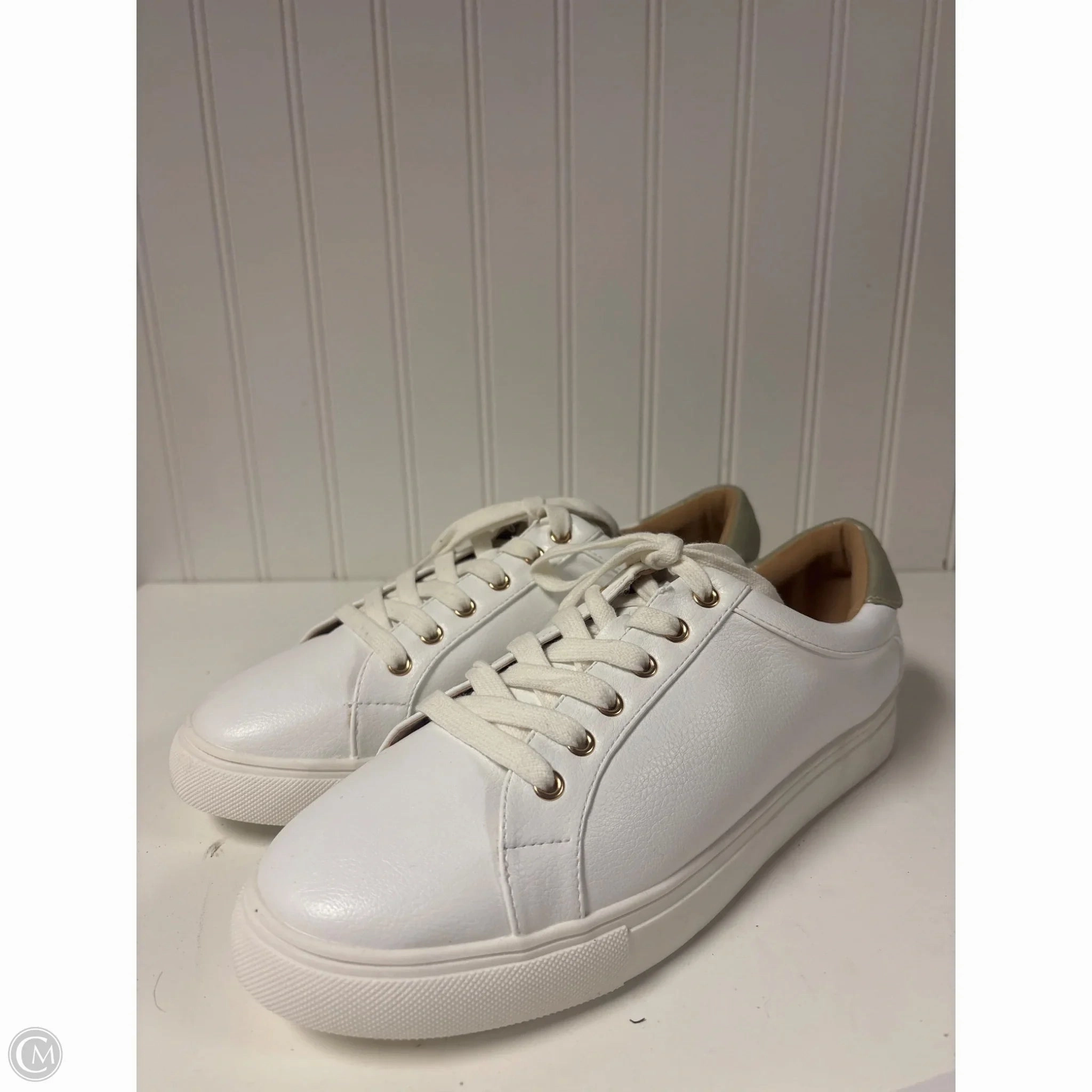 Secure stability Stretchy Material Shoes Sneakers By Loft In Green & White, Size: 8.5