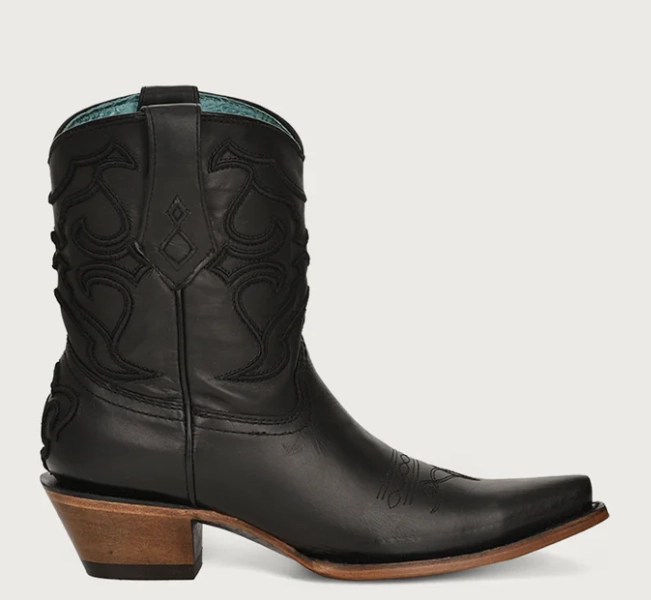 CORRAL LADIES BLACK ANKLE BOOTS STYLE Z5111 Timeless Boot Style Fit