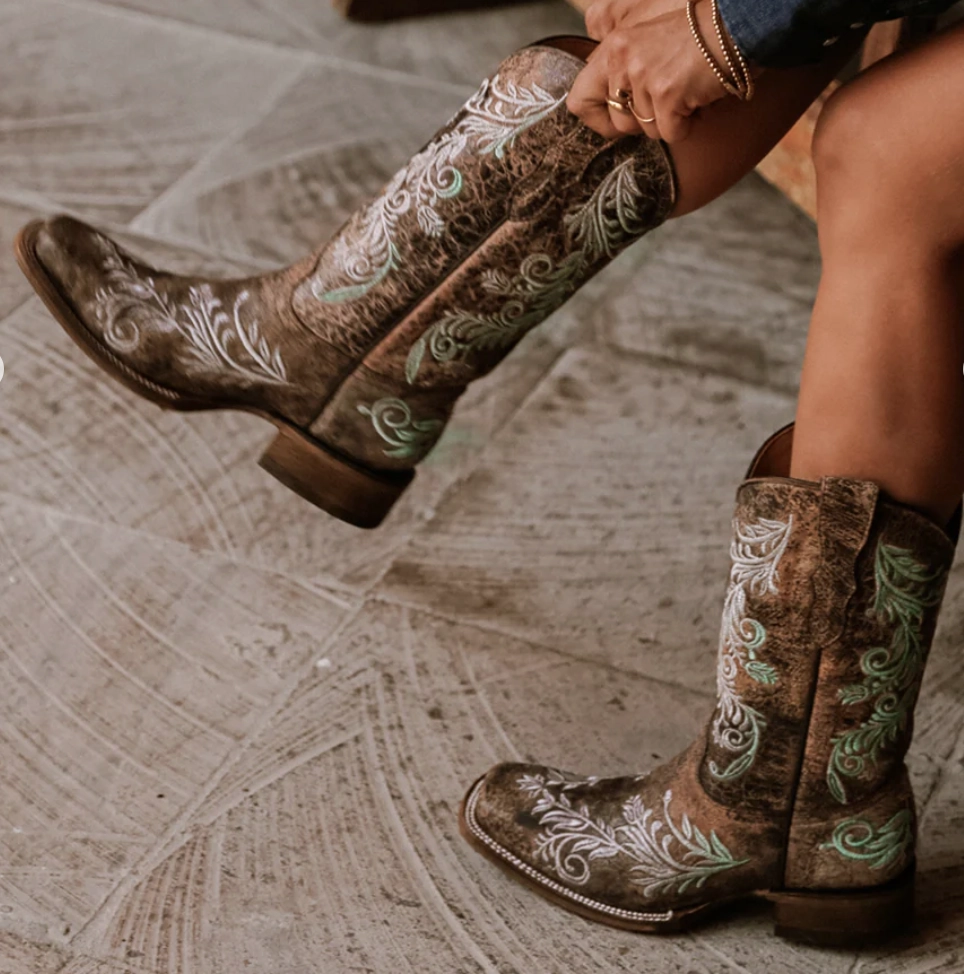 Corral Ladies Floral Embroidery Glow In The Dark Boots Style A4063 Puddle Safe Secure Strap