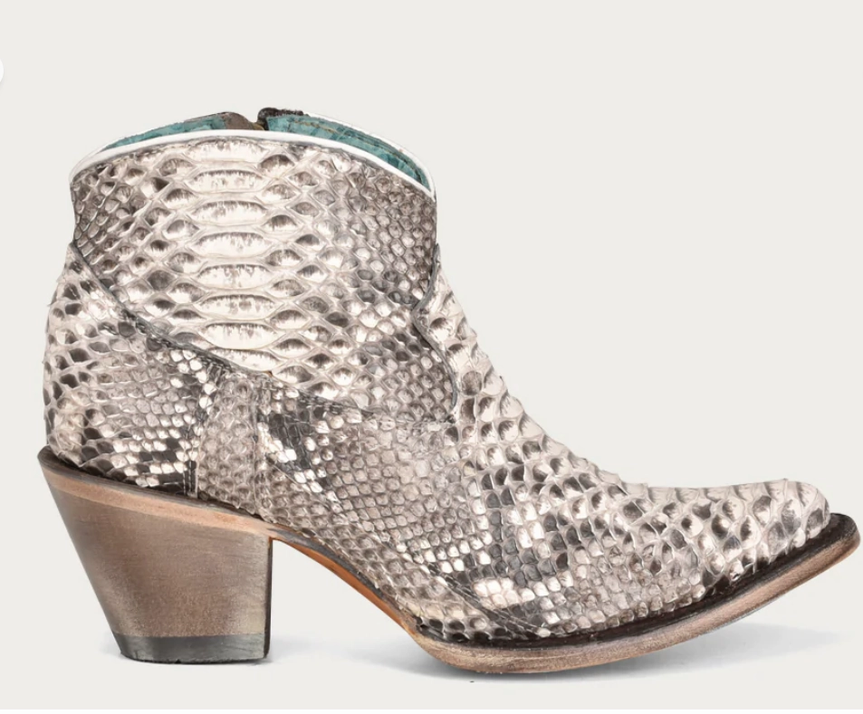 Stable Support Rainy Days CORRAL LADIES SHORTIE PYTHON ZIP BOOTS STYLE A4319