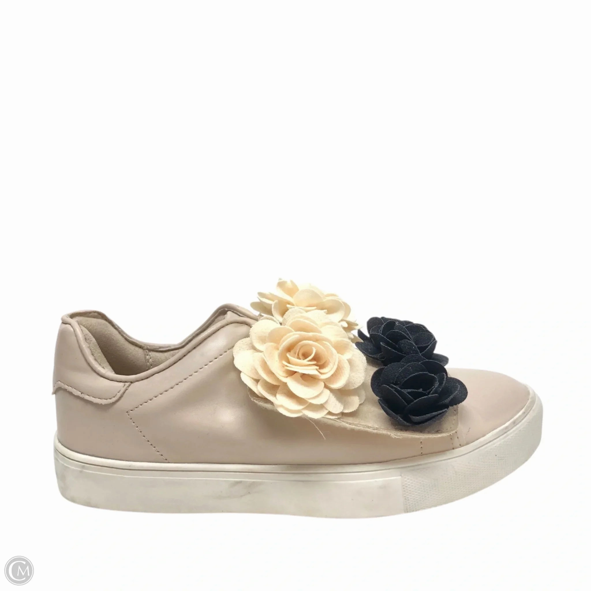 Shoes Sneakers By Mia In Beige, Size: 6.5 Long-Distance Walking