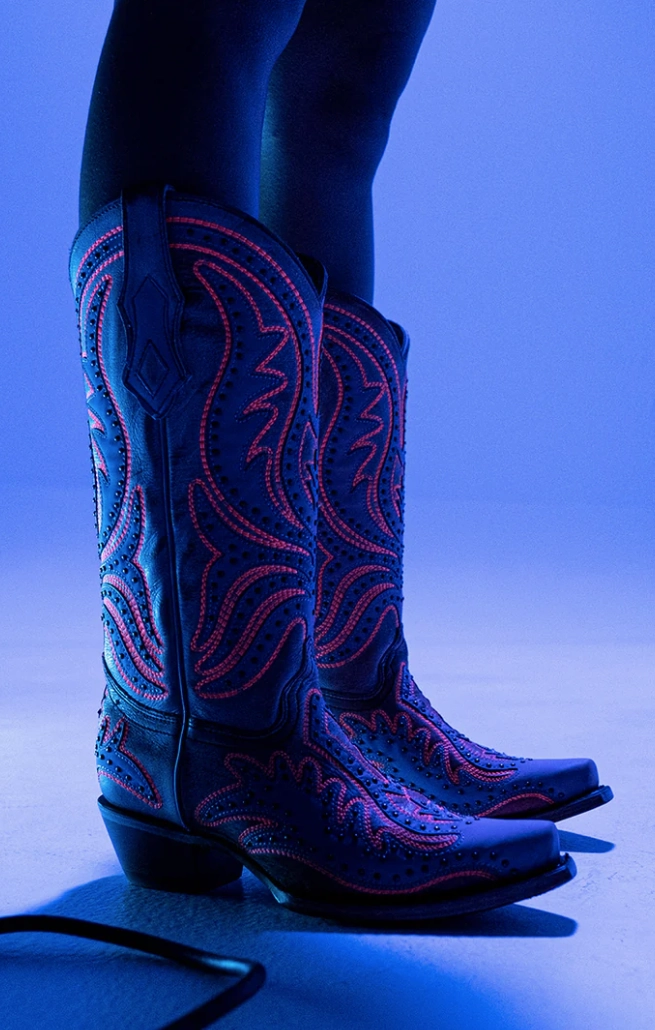 CORRAL LADIES PINK OVERLAY SNIP TOE GLOW IN THE DARK BOOTS STYLE C3970 Quick Drying Windy Weather