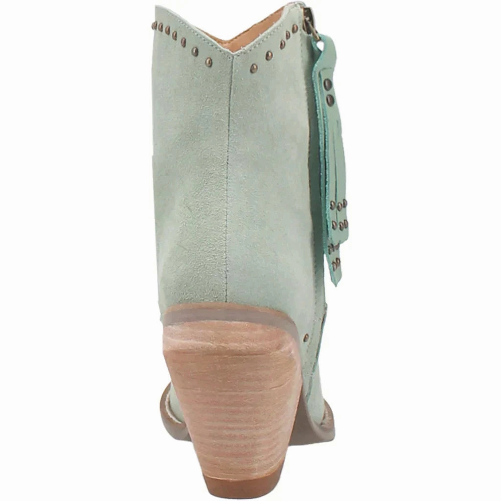 DINGO CLASSY N SASSY LEATHER BOOTIE STYLE DI952GN11 Stable Support Nature Lover Flexible Frame Snowy Path