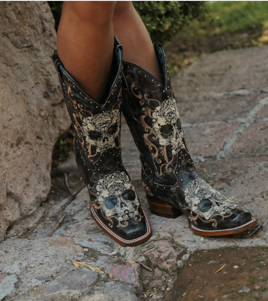 Corral Ladies Black Floral Skull Boots Style Z5005 Breathable Mountain Climber