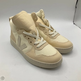 Energy Returning Sole Shoes Sneakers By Cma In Tan, Size: 6