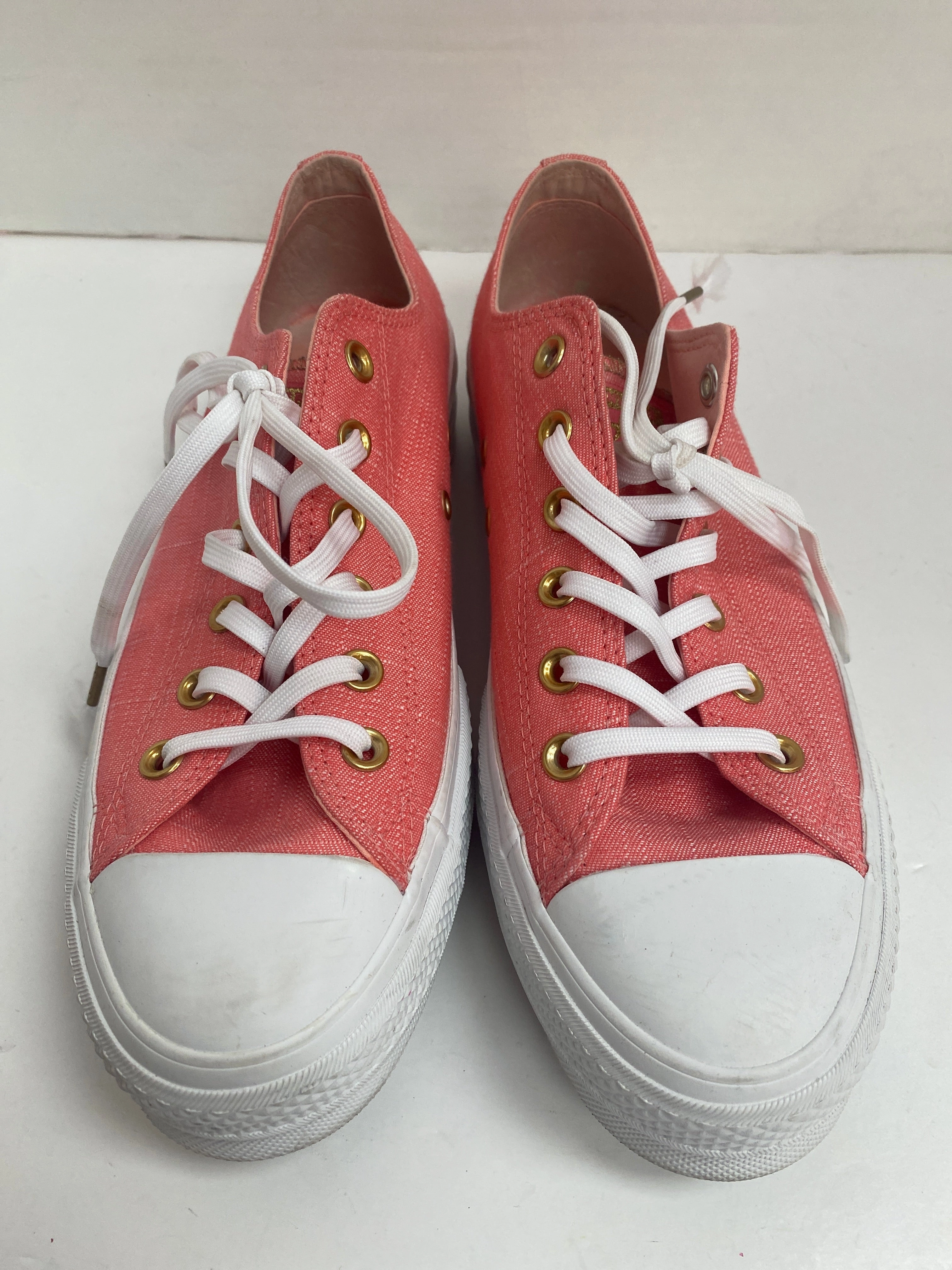 Neutral Colorway Stretch Comfort Coral Shoes Sneakers Converse, Size 9.5