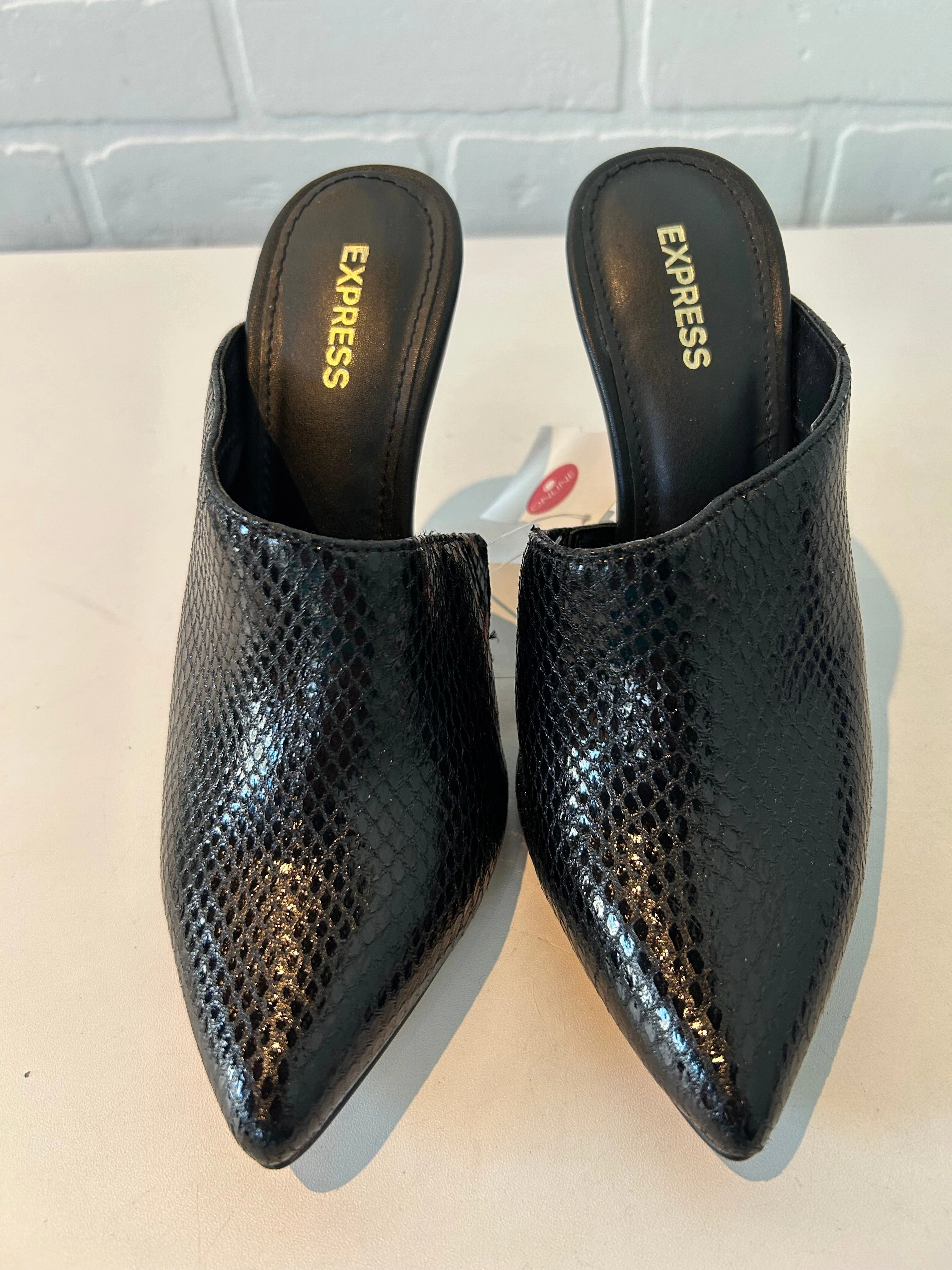 Shoes Heels Block By Express In Black, Size: 6 Mid Top