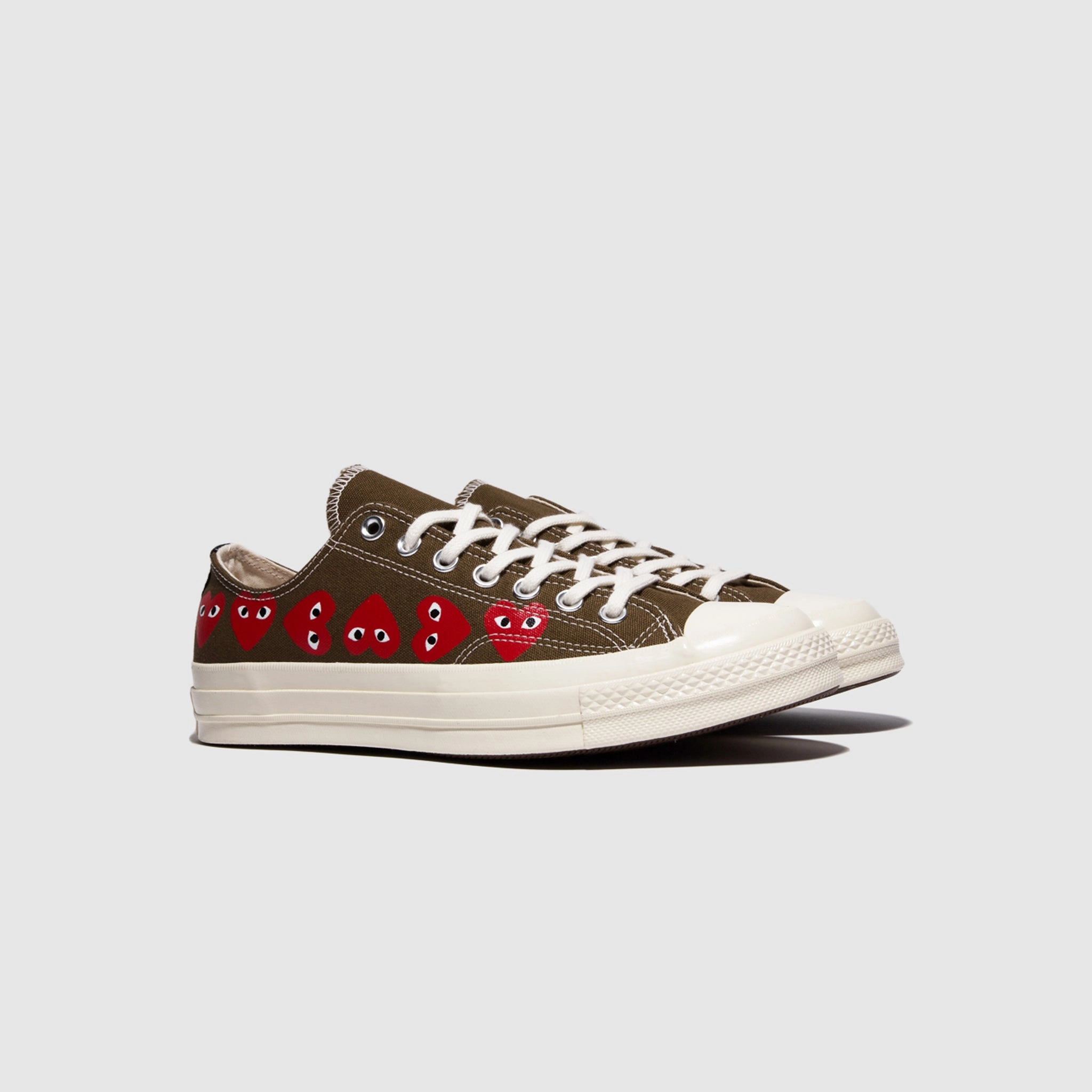 Stunning look CHUCK TAYLOR ALL-STAR '70 OX "MULTI HEART"