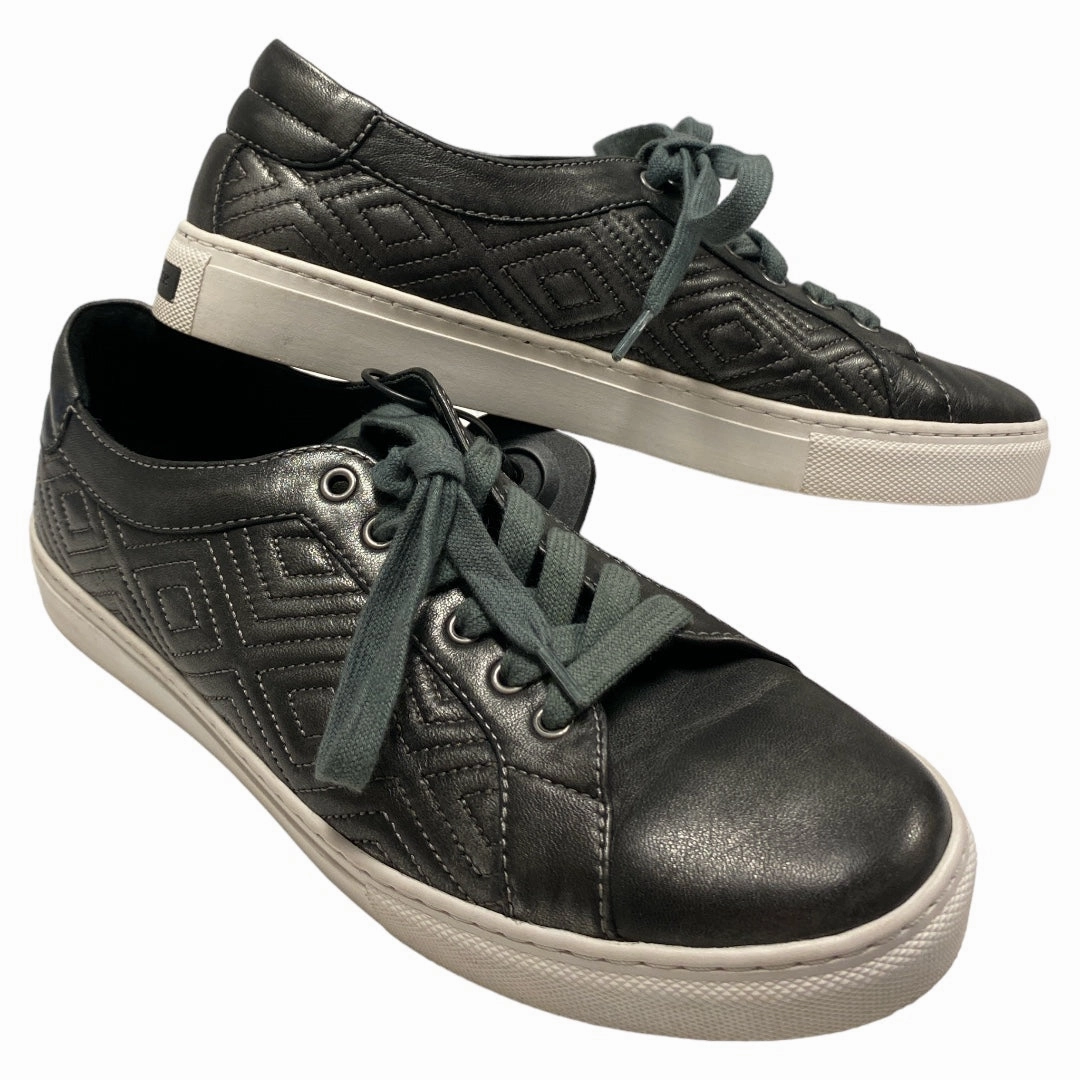 Motion Control Feature Shoes Sneakers By  Trask  Size: 7