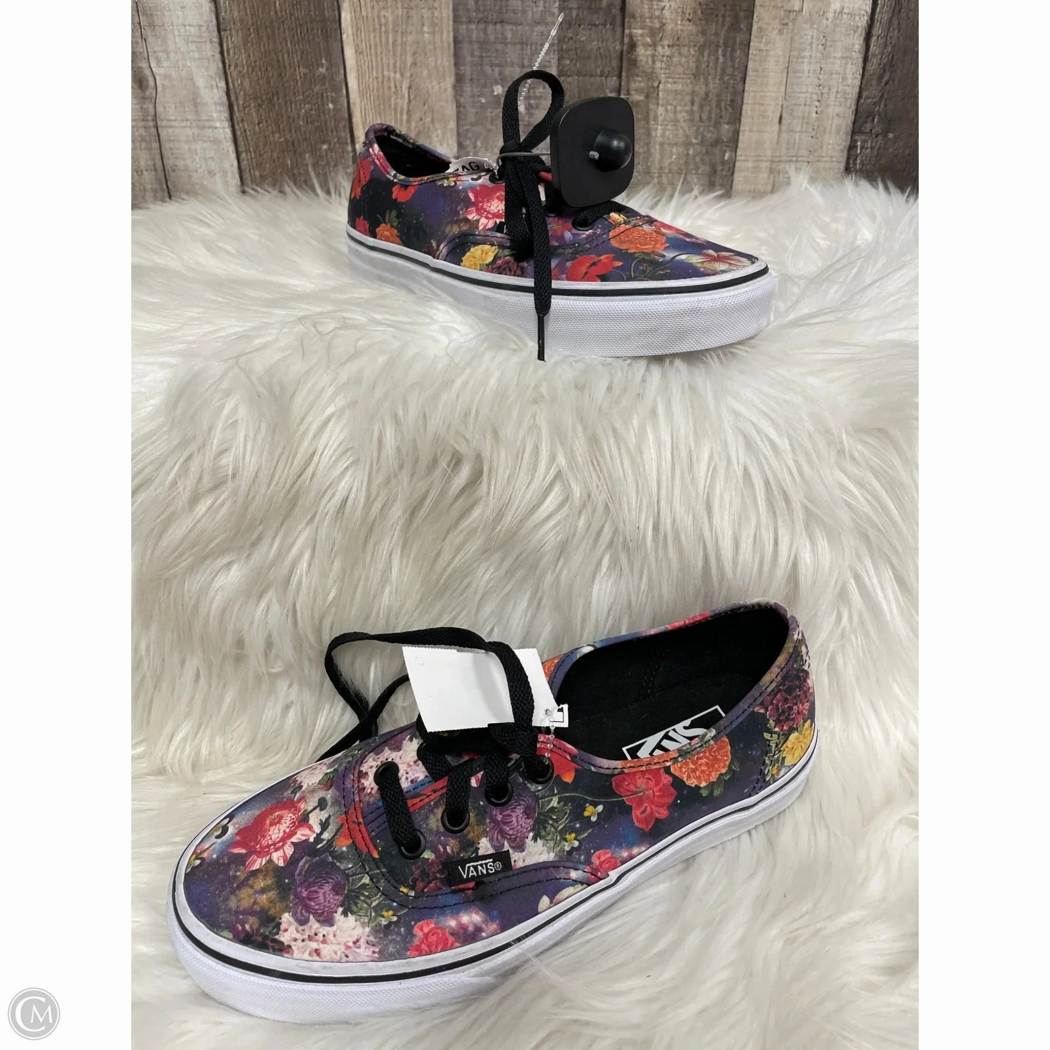 Shoes Sneakers By Vans In Floral Print, Size: 7 Flexible Sole Unit Light Padding