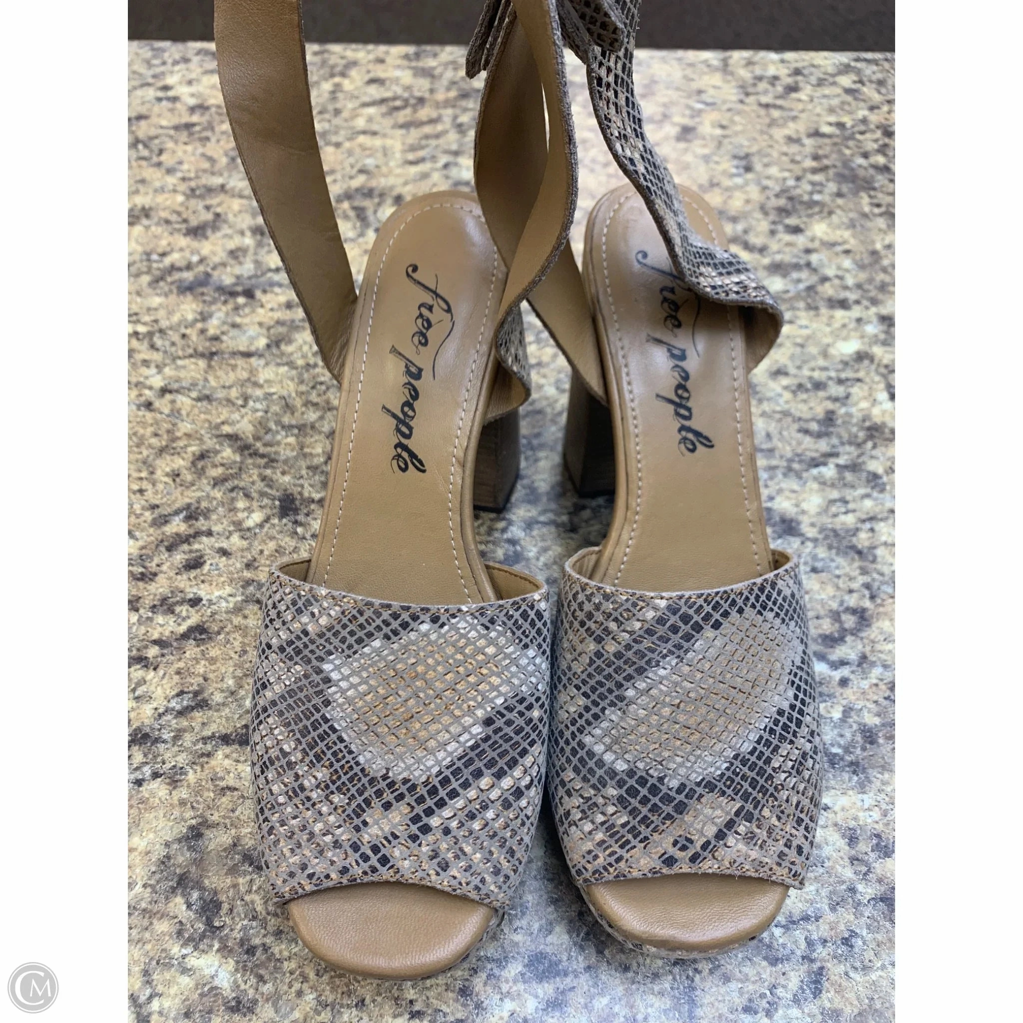Luxury Office Shoes Pointed Toe Pumps Shoes Heels Block By Free People In Snakeskin Print, Size: 9
