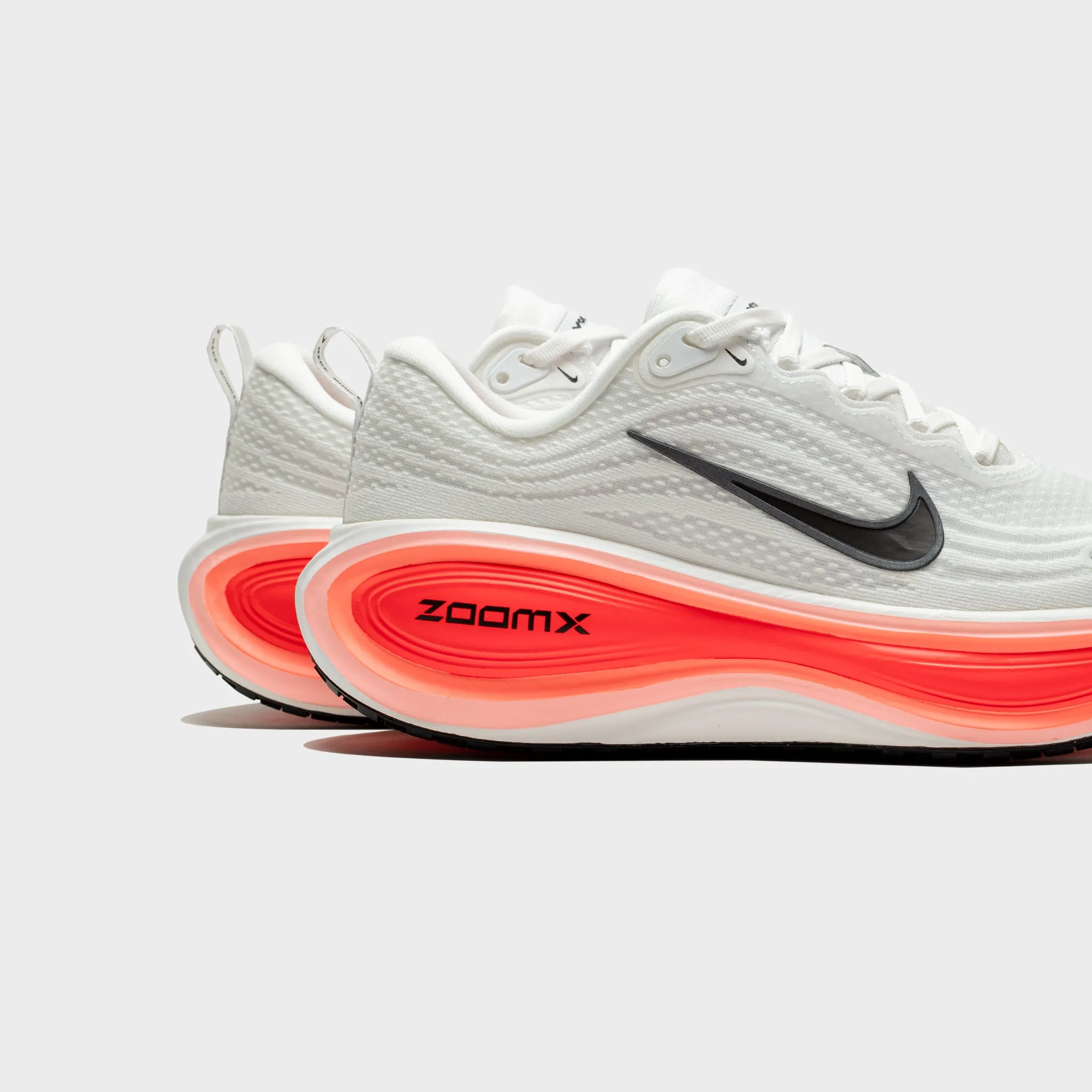 VOMERO PLUS "BRIGHT CRIMSON" breathable fabric shoes