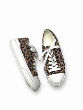 Slim Design Shoes Sneakers By Stuart Weitzman  Size: 6