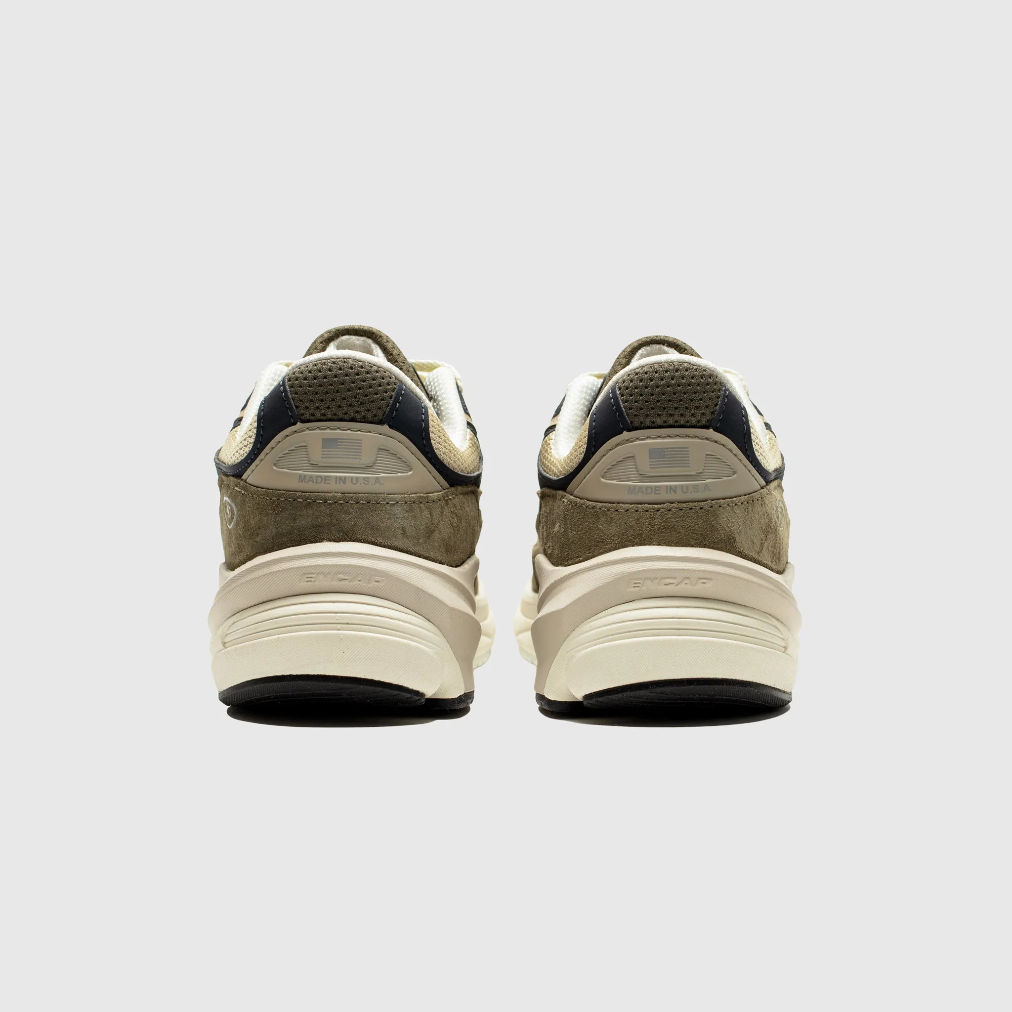 U990WO6 "MADE IN USA" cultural - themed running gear Red Wing Heritage