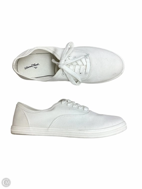 Shoes Sneakers By Universal Thread In White, Size: 9 Comfortable Padding Slip Resistant Sole