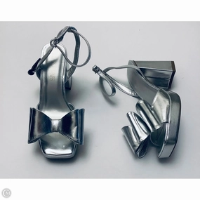 Shoes Heels Block By Clothes Mentor In Silver, Size: 8.5 Trendy Sandals