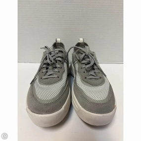 Rubber Traction Pattern Shoes Sneakers By Sorel In Grey, Size: 7.5