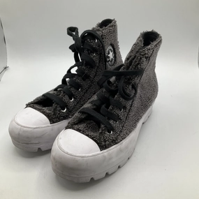 Back friendly Shoes Sneakers By Converse  Size: 6