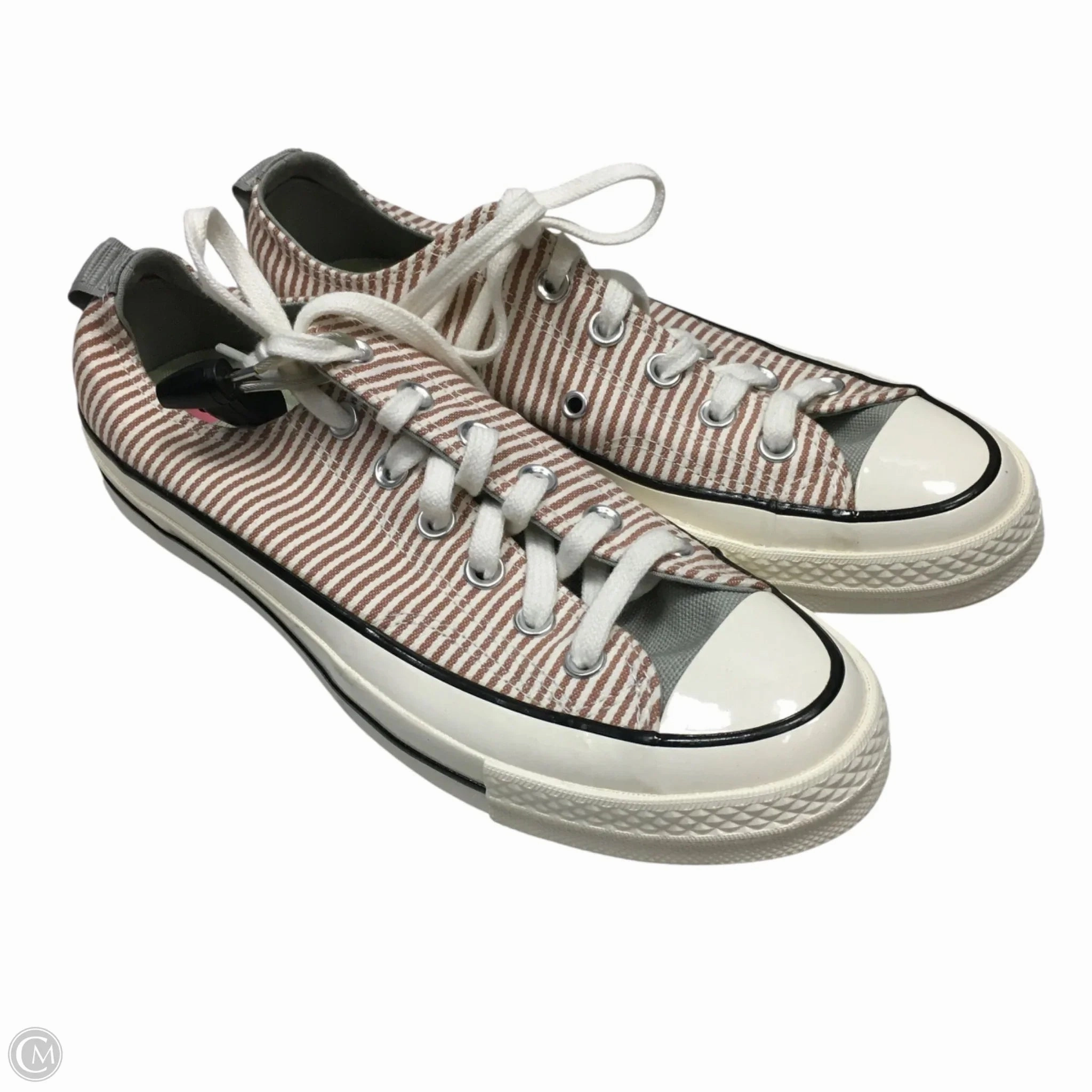 Urban Ready Shoes Sneakers By Converse In Brown & Cream, Size: 9