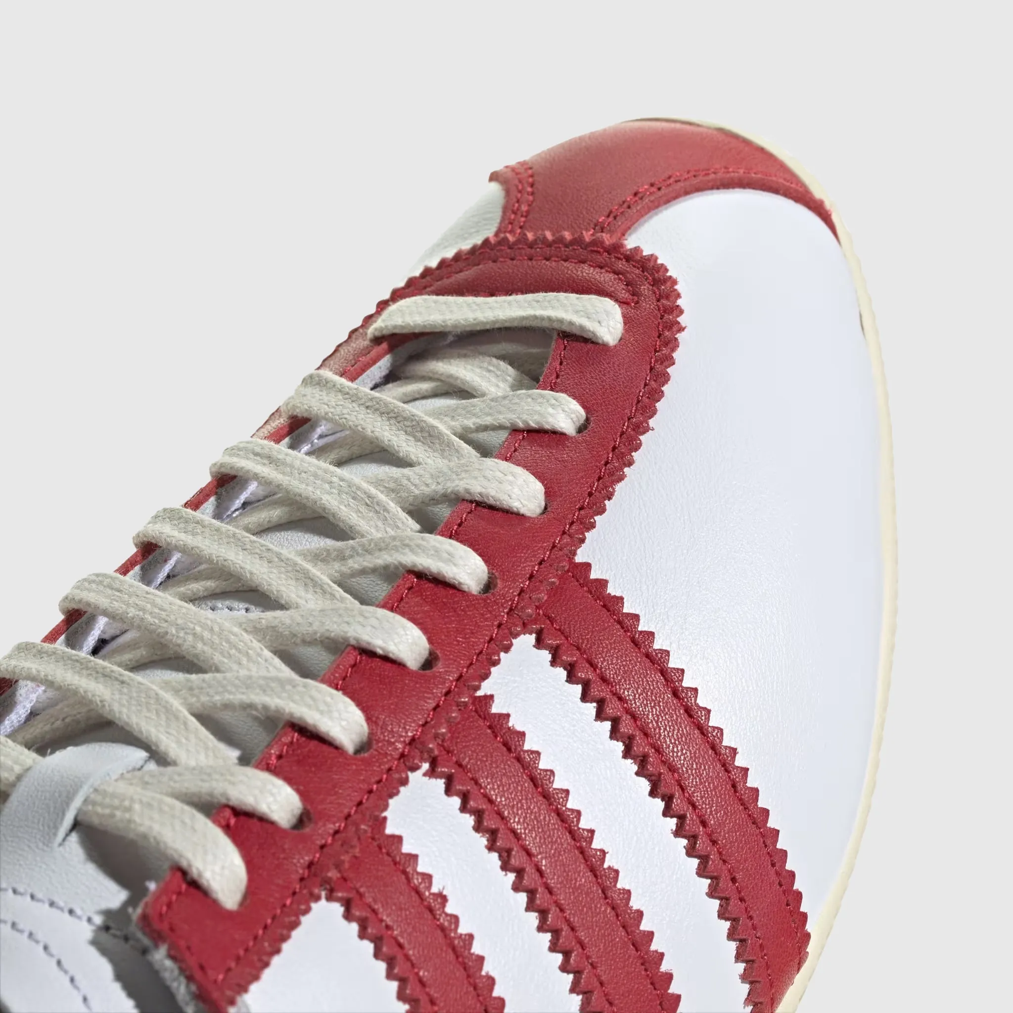 Fashionable Appeal park running shoe setting JAPAN