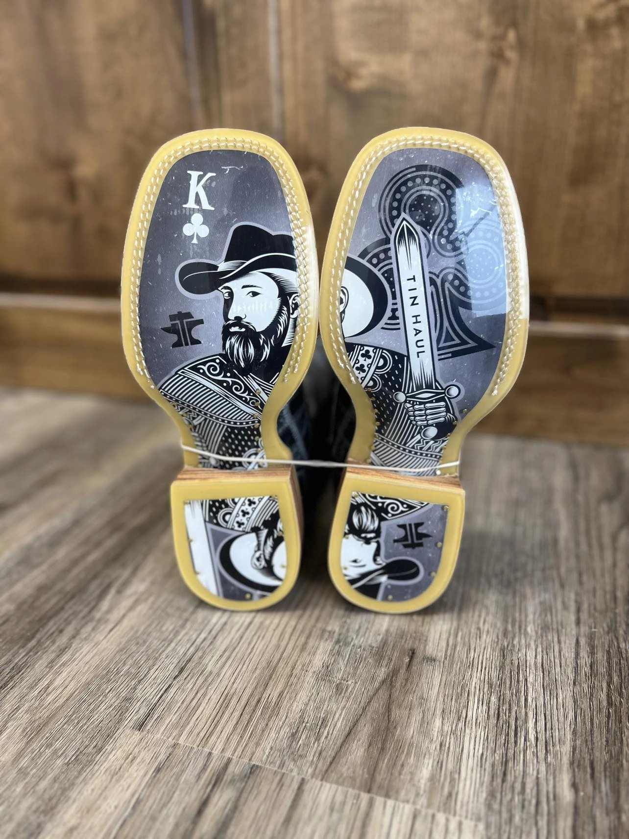 King of Clubs All Weather Snow Trekker Impact absorption