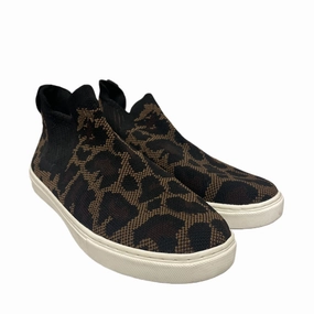 Indoor Wear Shoes Sneakers By Kelly And Katie In Animal Print, Size: 7