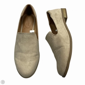 perforated Shoes Heels Block By Universal Thread In Cream, Size: 8