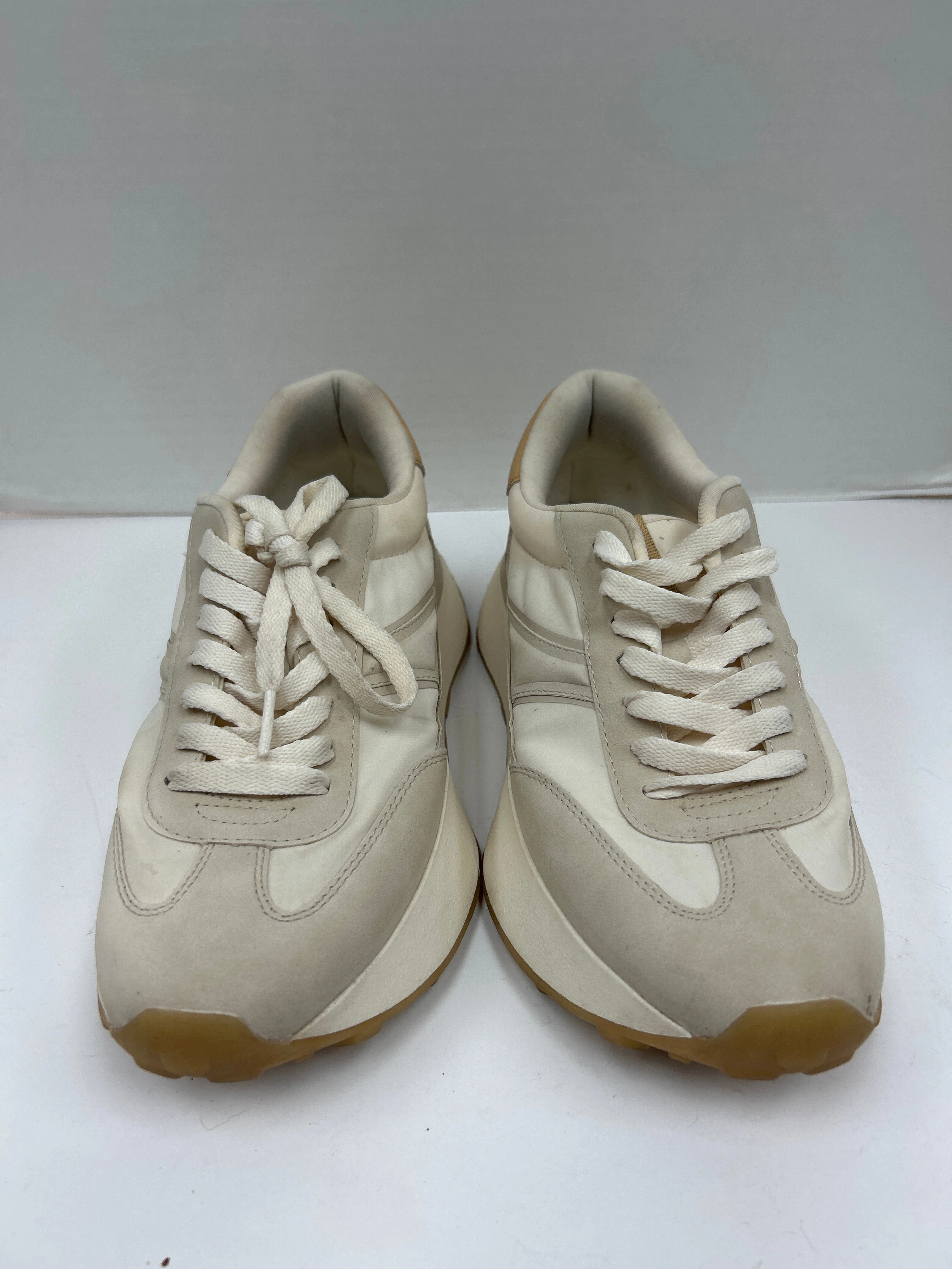 Shoes Sneakers By Zara In Cream, Size: 8.5 Lateral Support Frame