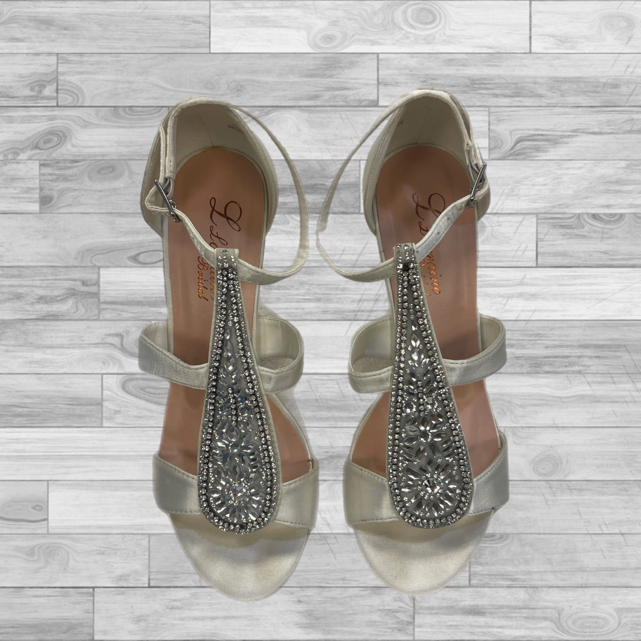 Shoes Heels Stiletto By Cmc In White, Size: 7 elegant design Cushioned heel