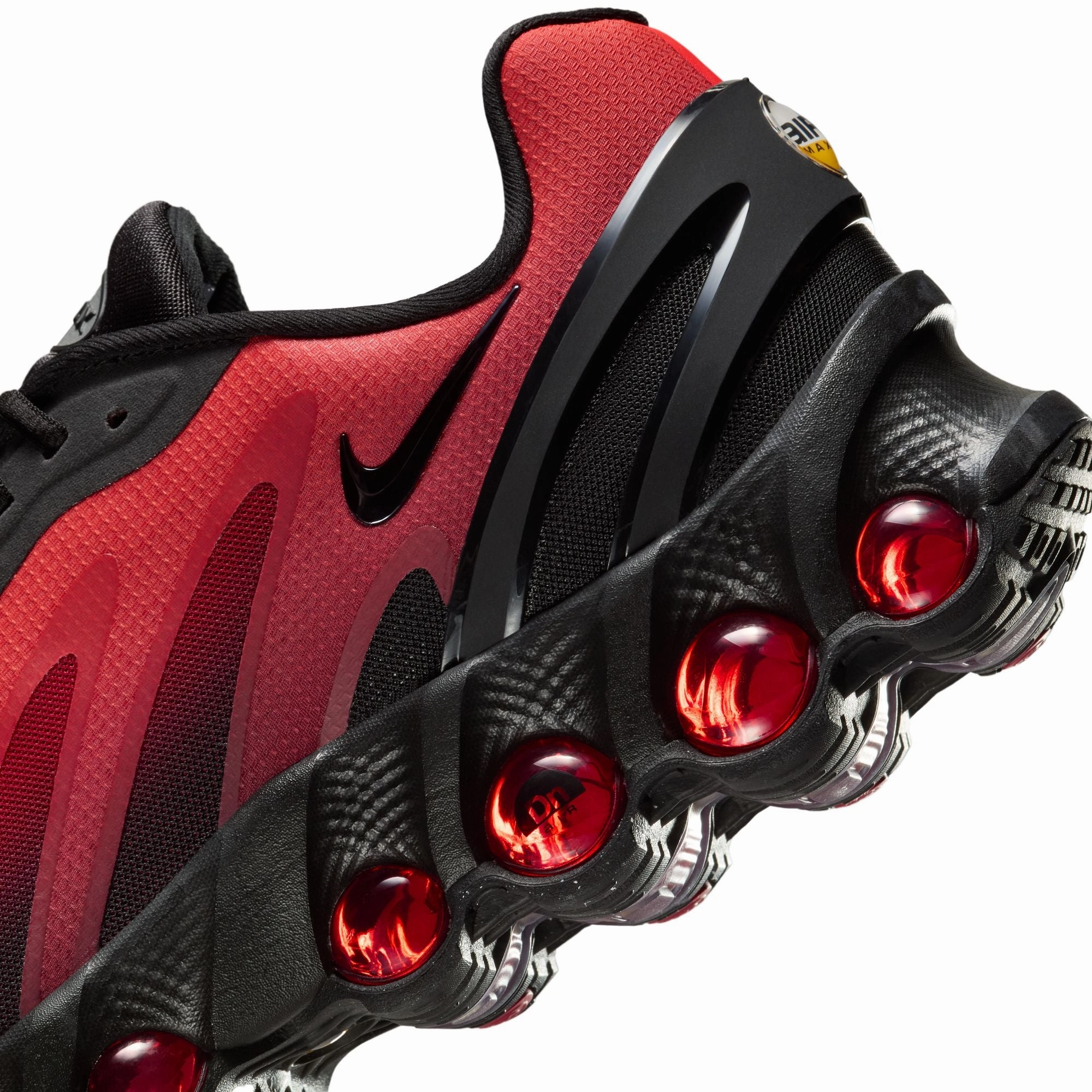 personalized - fit - customization shoes support technology Nike Mens Air Max DN8 Shoes