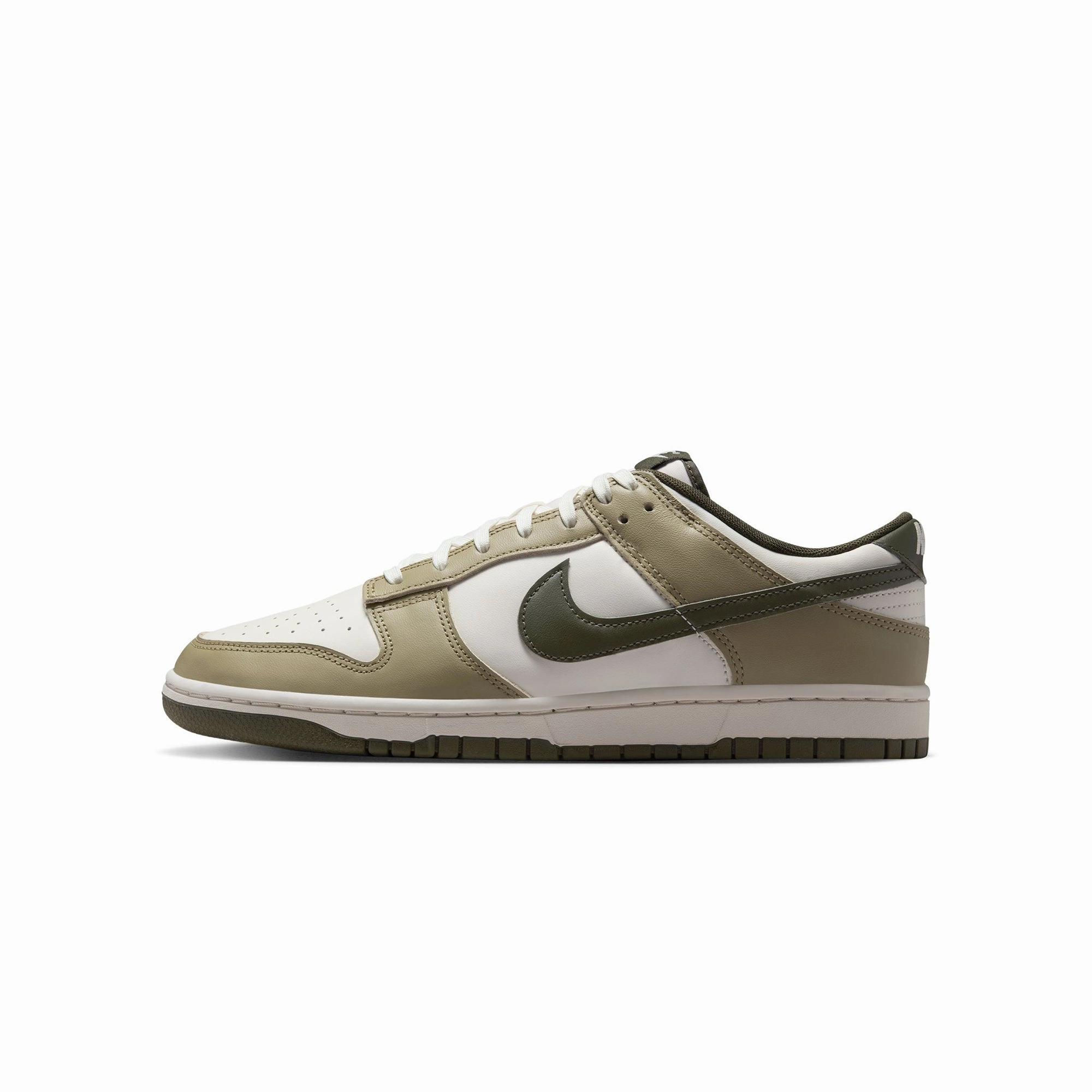 unisex design shoes Nike Mens Dunk Low Retro Shoes